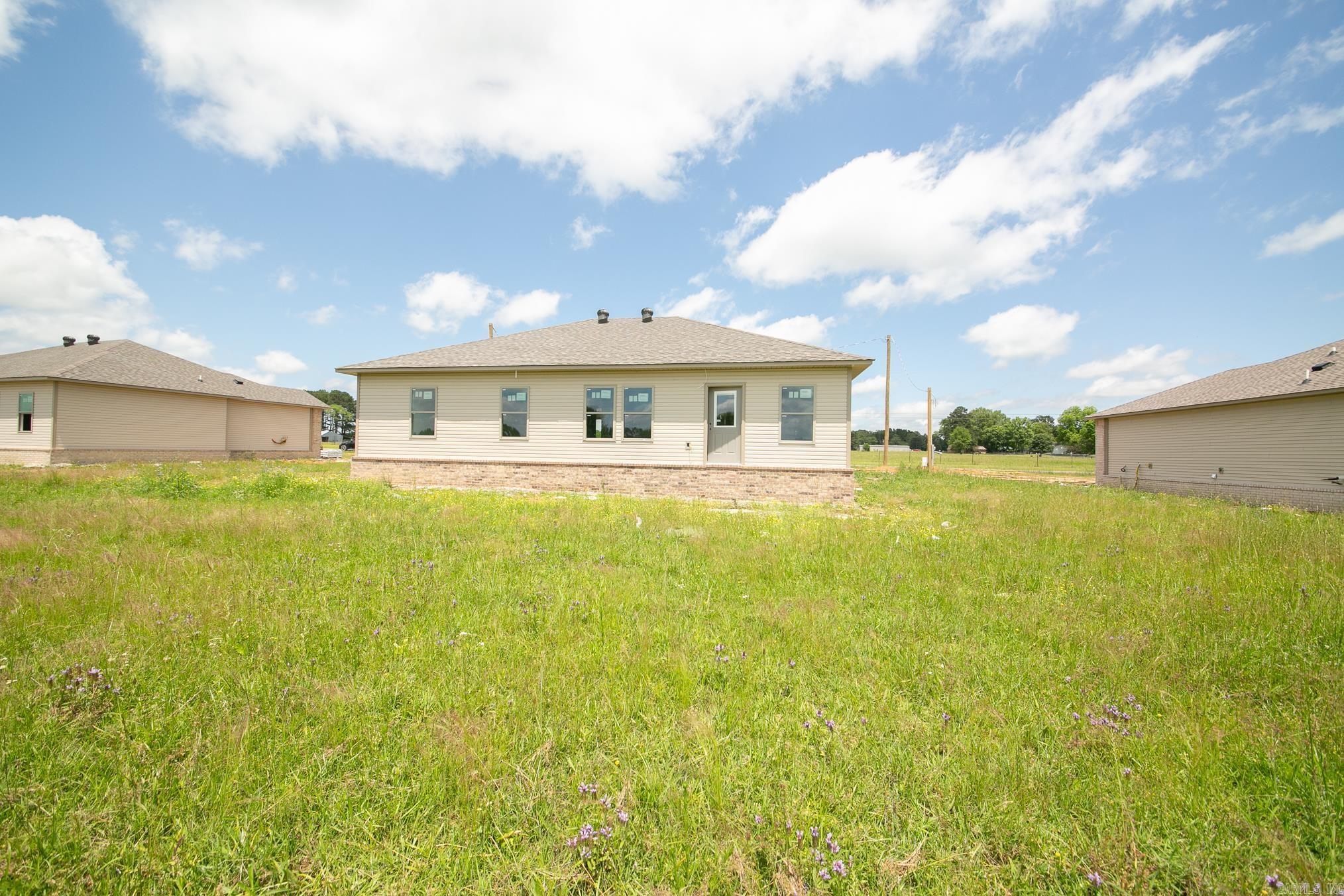 111  LLOYD HENDERSON  Beebe, AR