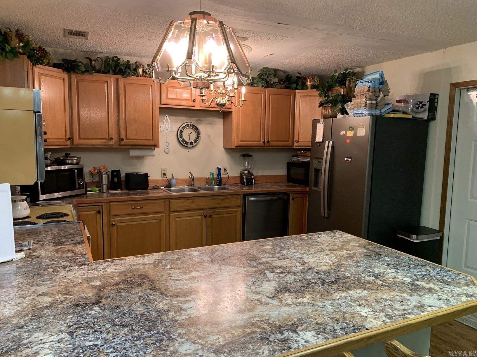 1311 E 16th  Russellville, AR