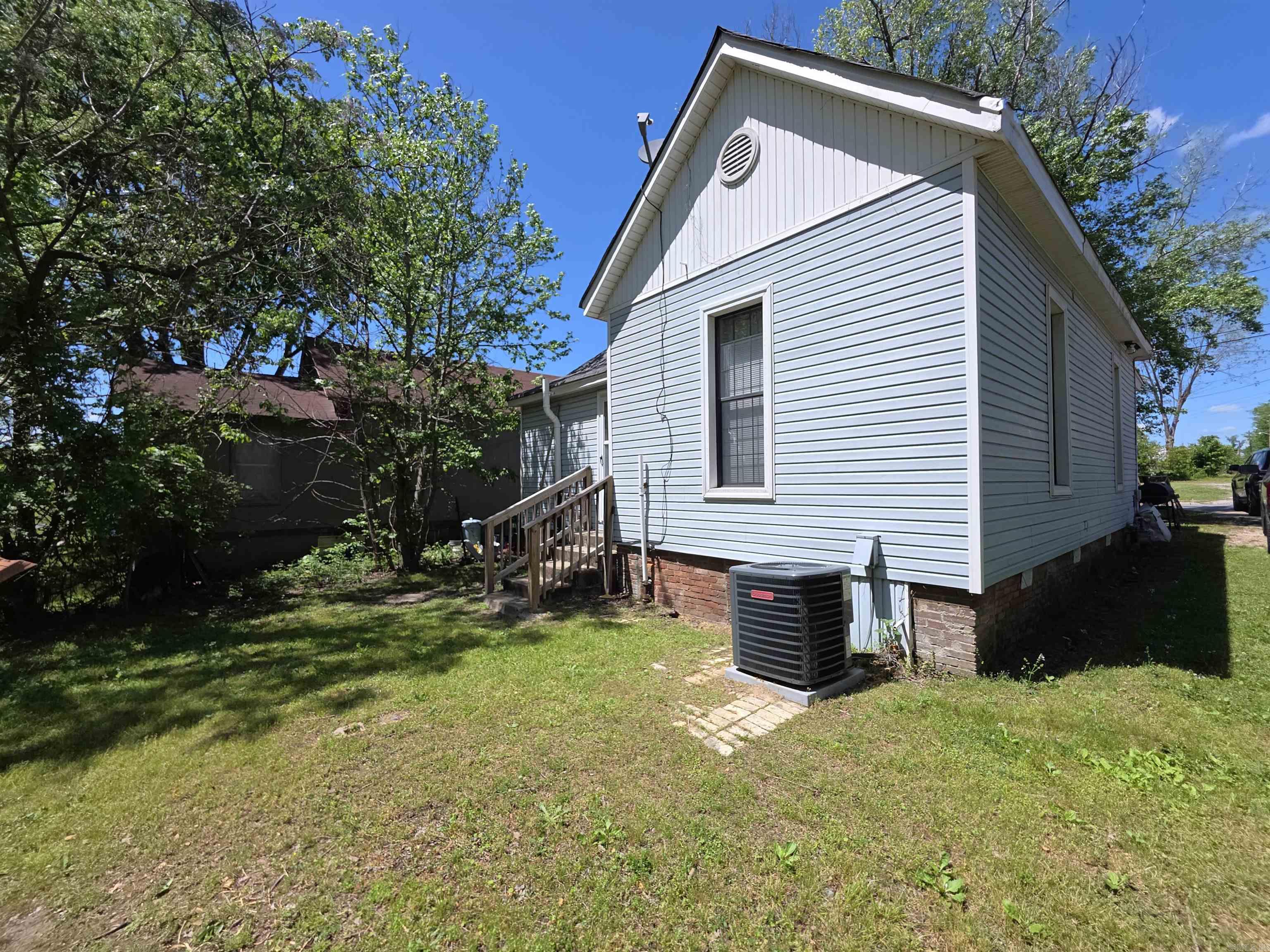 1105 E 17th  Little Rock, AR
