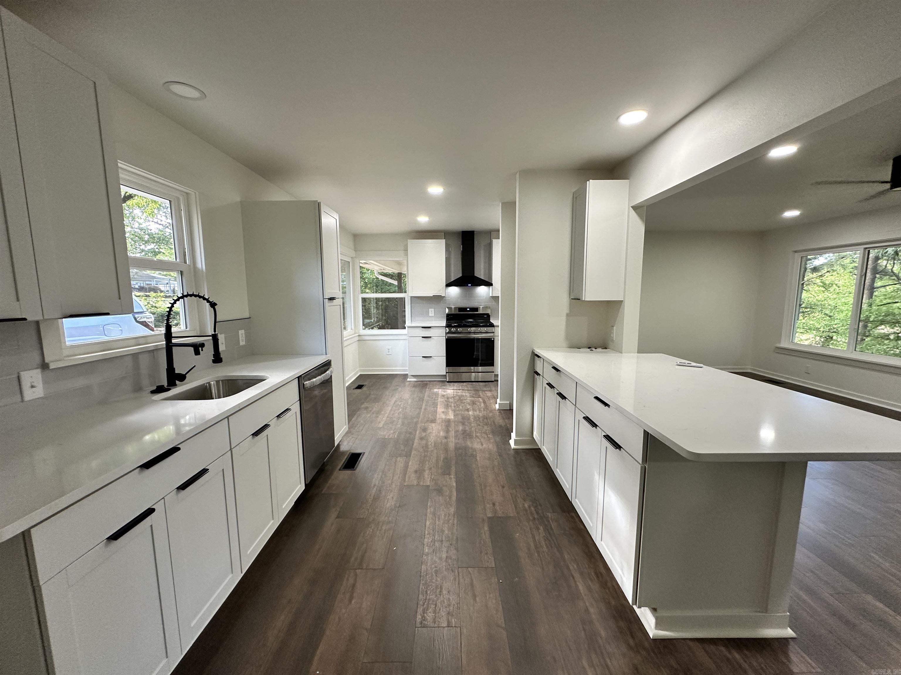 4518 Edgemere Street North Little Rock, AR 72116