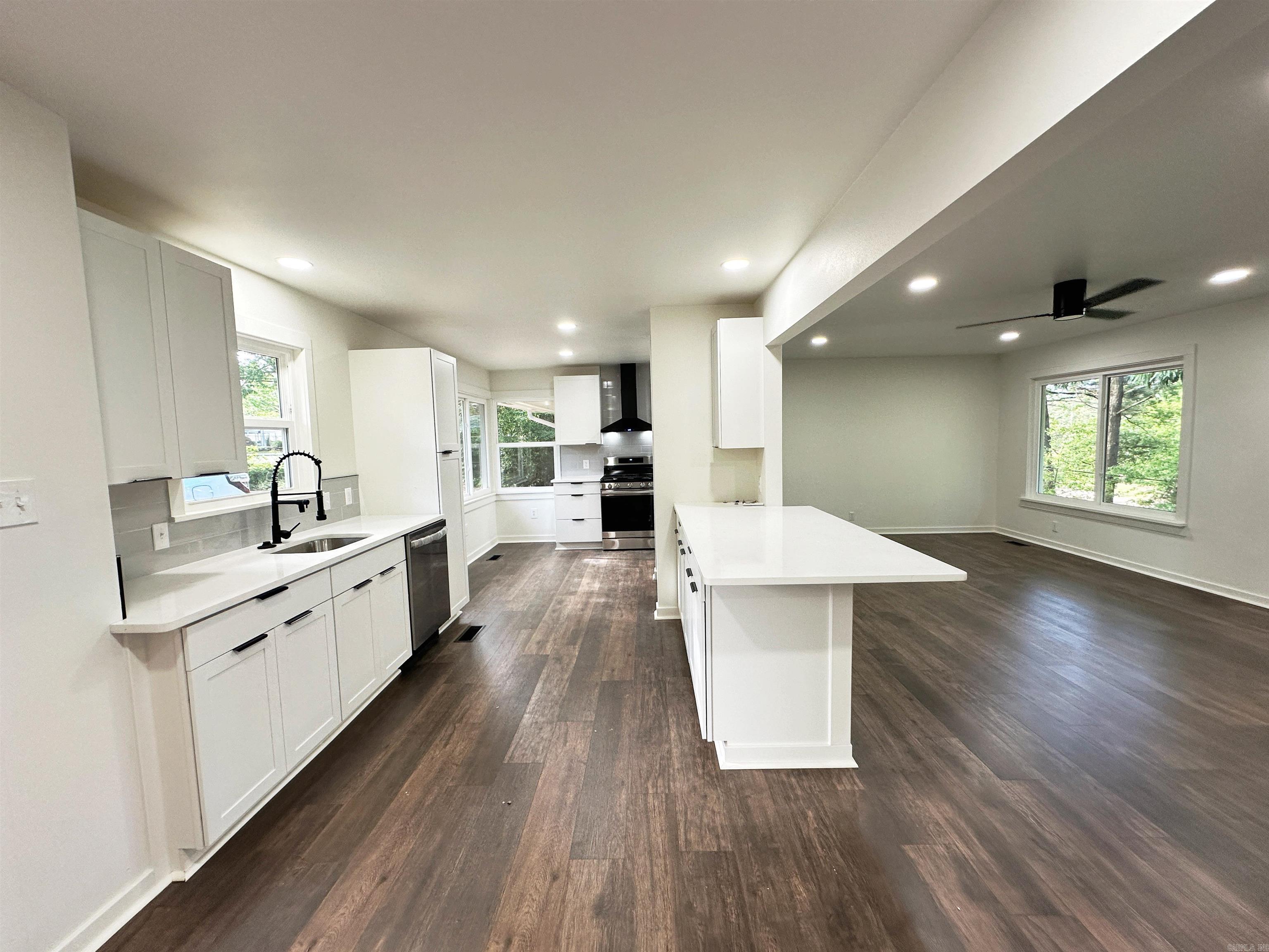 4518 Edgemere Street North Little Rock, AR 72116