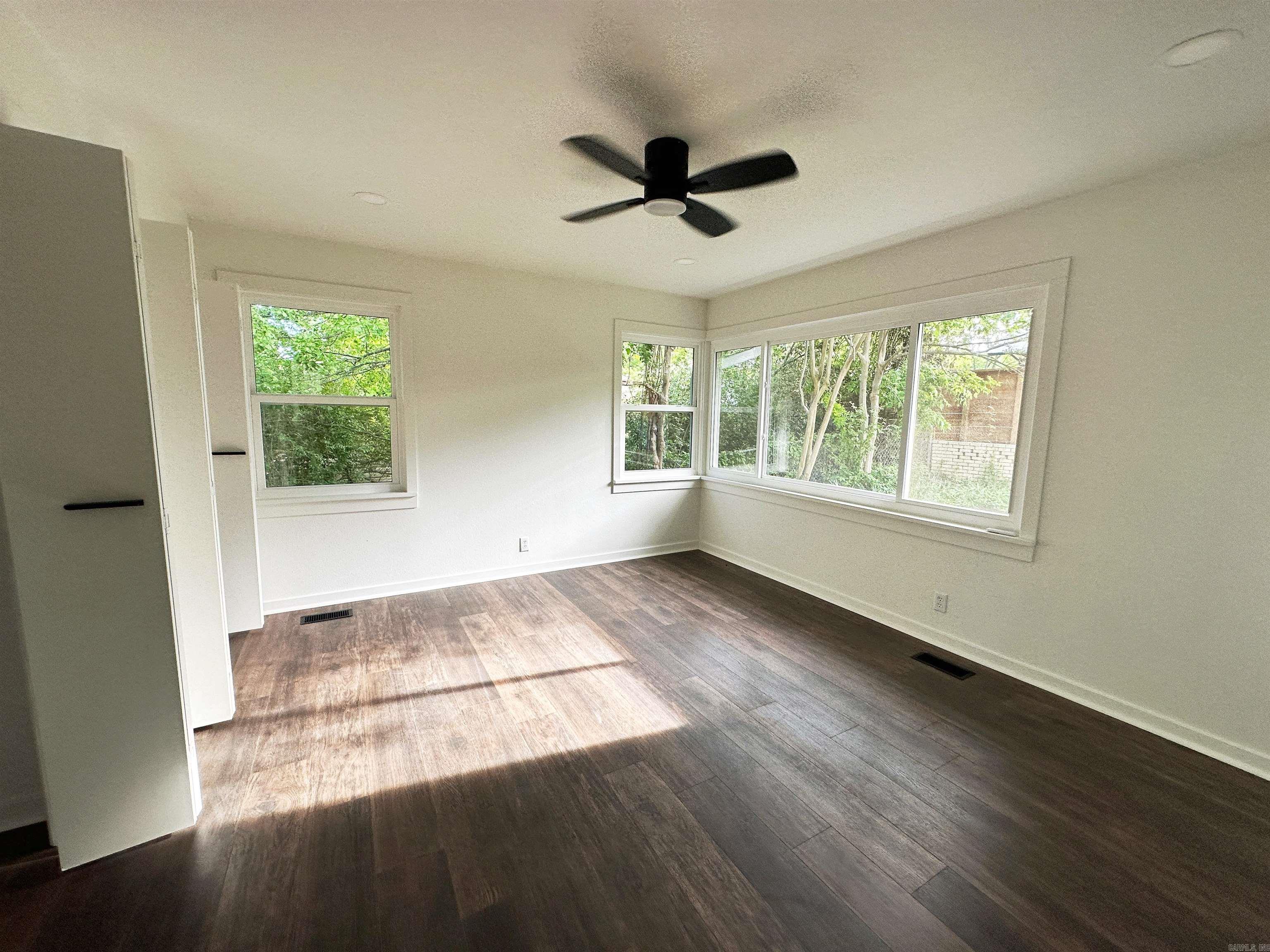 4518 Edgemere Street North Little Rock, AR 72116