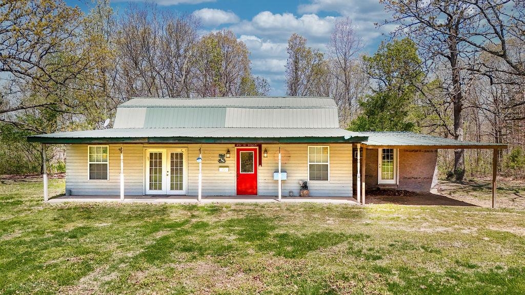 123  Hickory Road  Hardy, AR