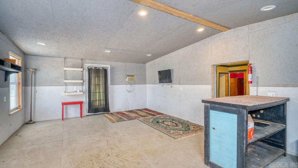 123 Hickory Road  Hardy, AR