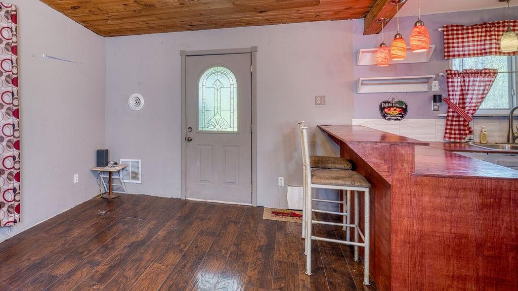123  Hickory Road  Hardy, AR