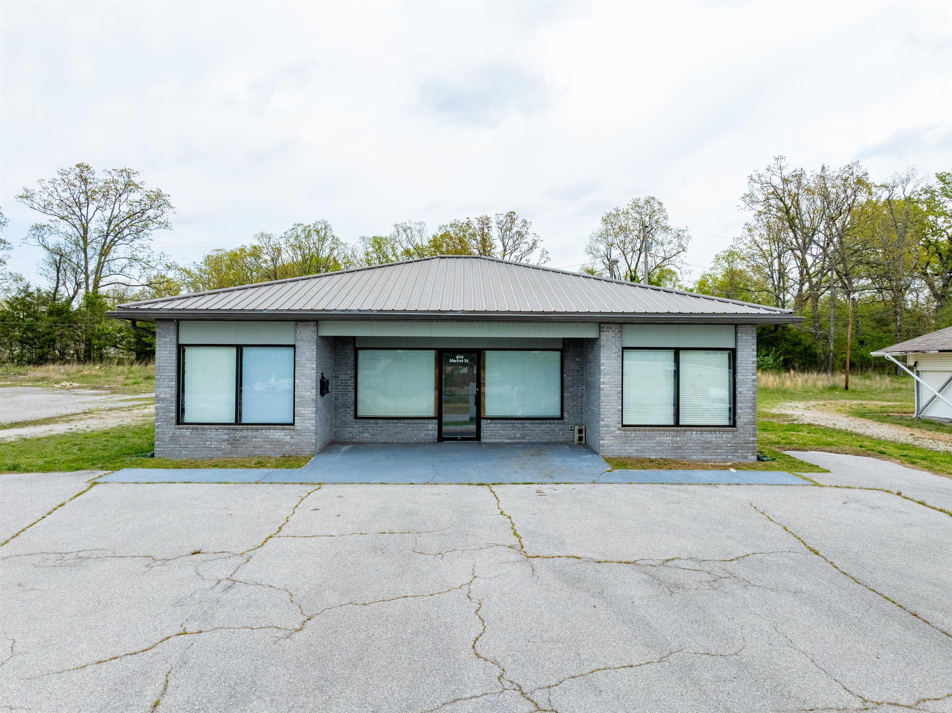 404  Market Street  Horseshoe Bend, AR