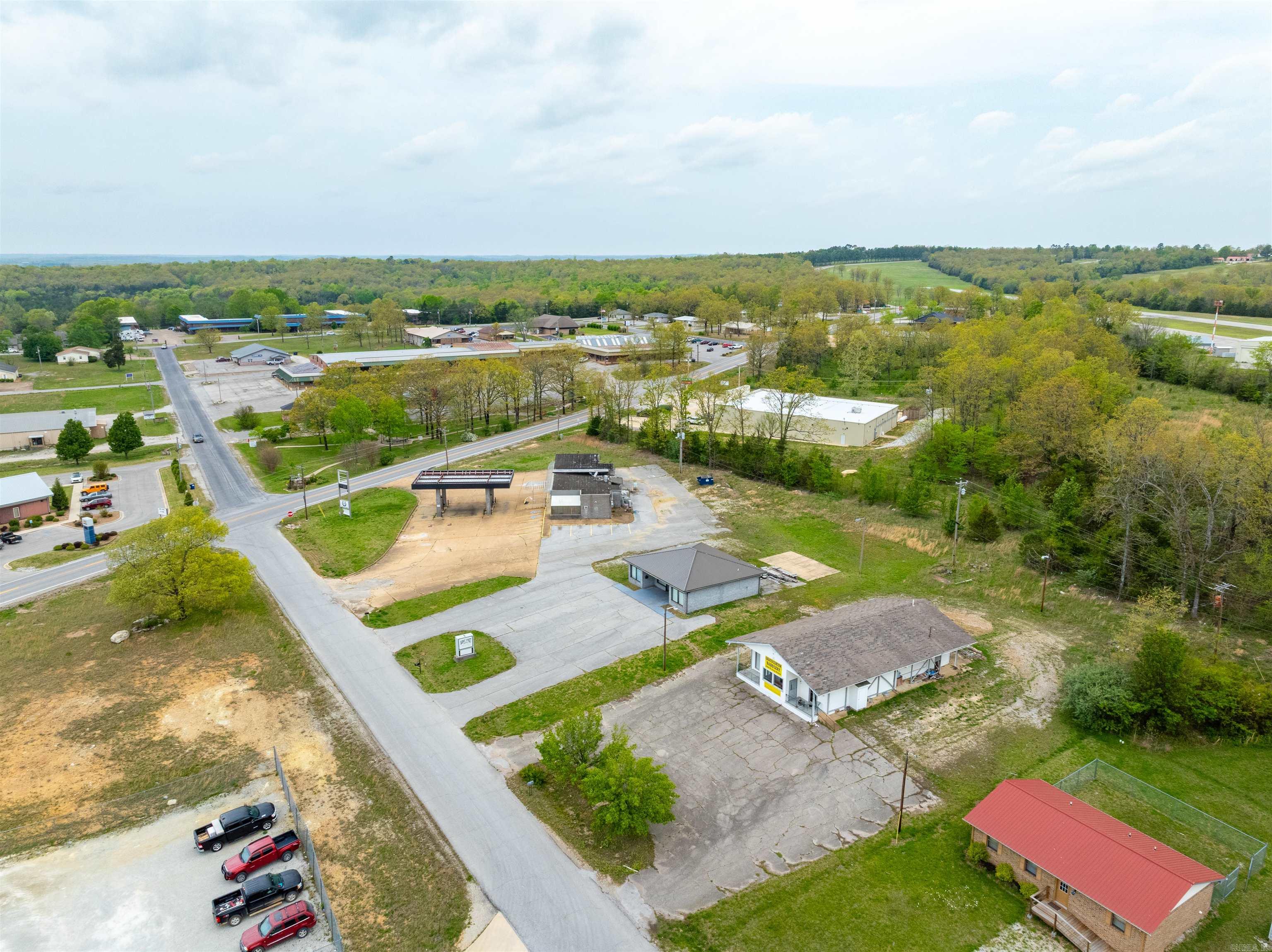 404  Market Street  Horseshoe Bend, AR