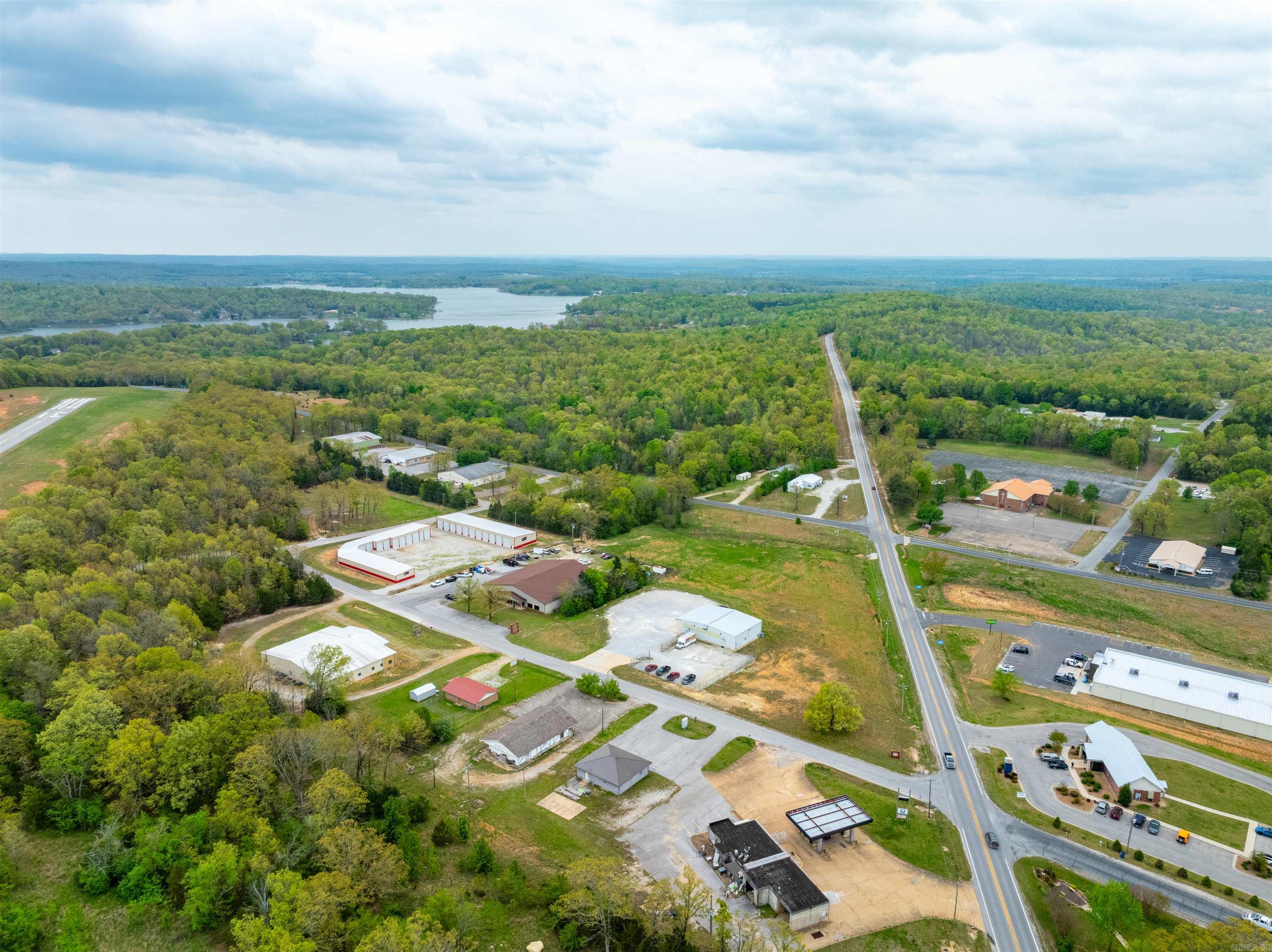 404  Market Street  Horseshoe Bend, AR