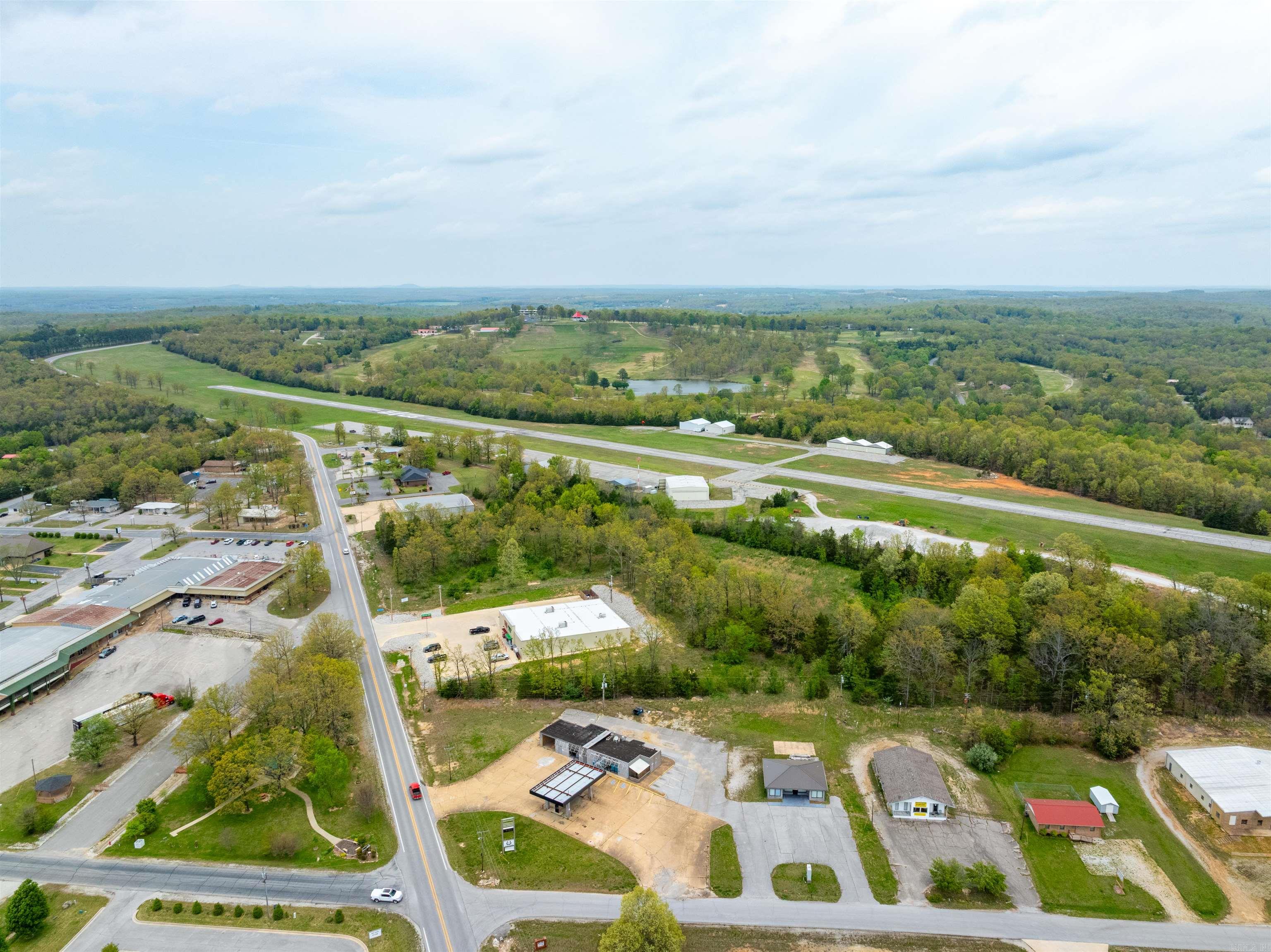 404  Market Street  Horseshoe Bend, AR