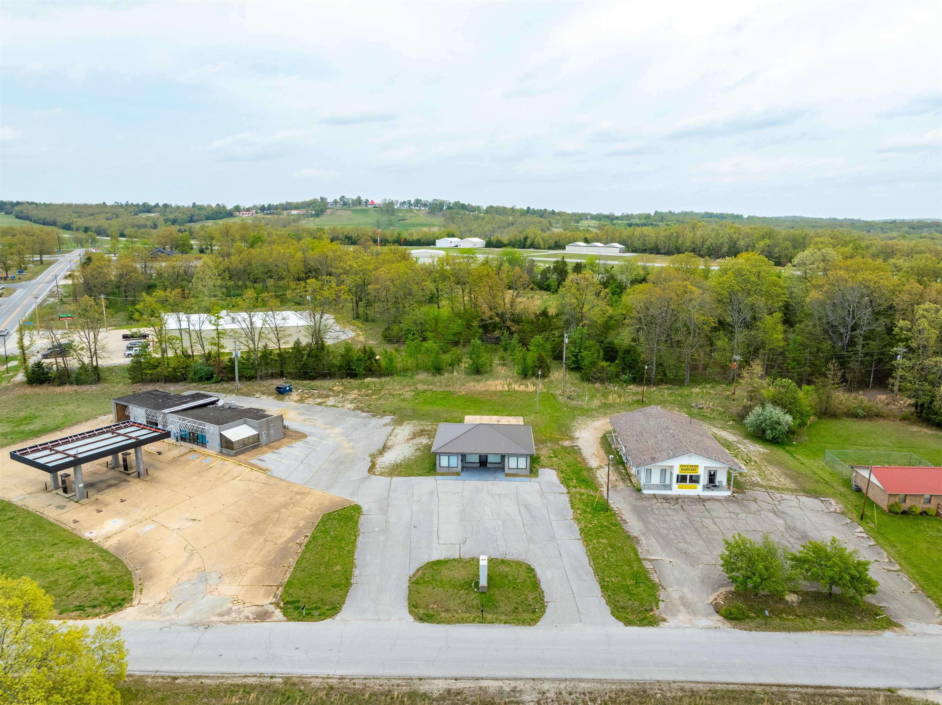 404  Market Street  Horseshoe Bend, AR