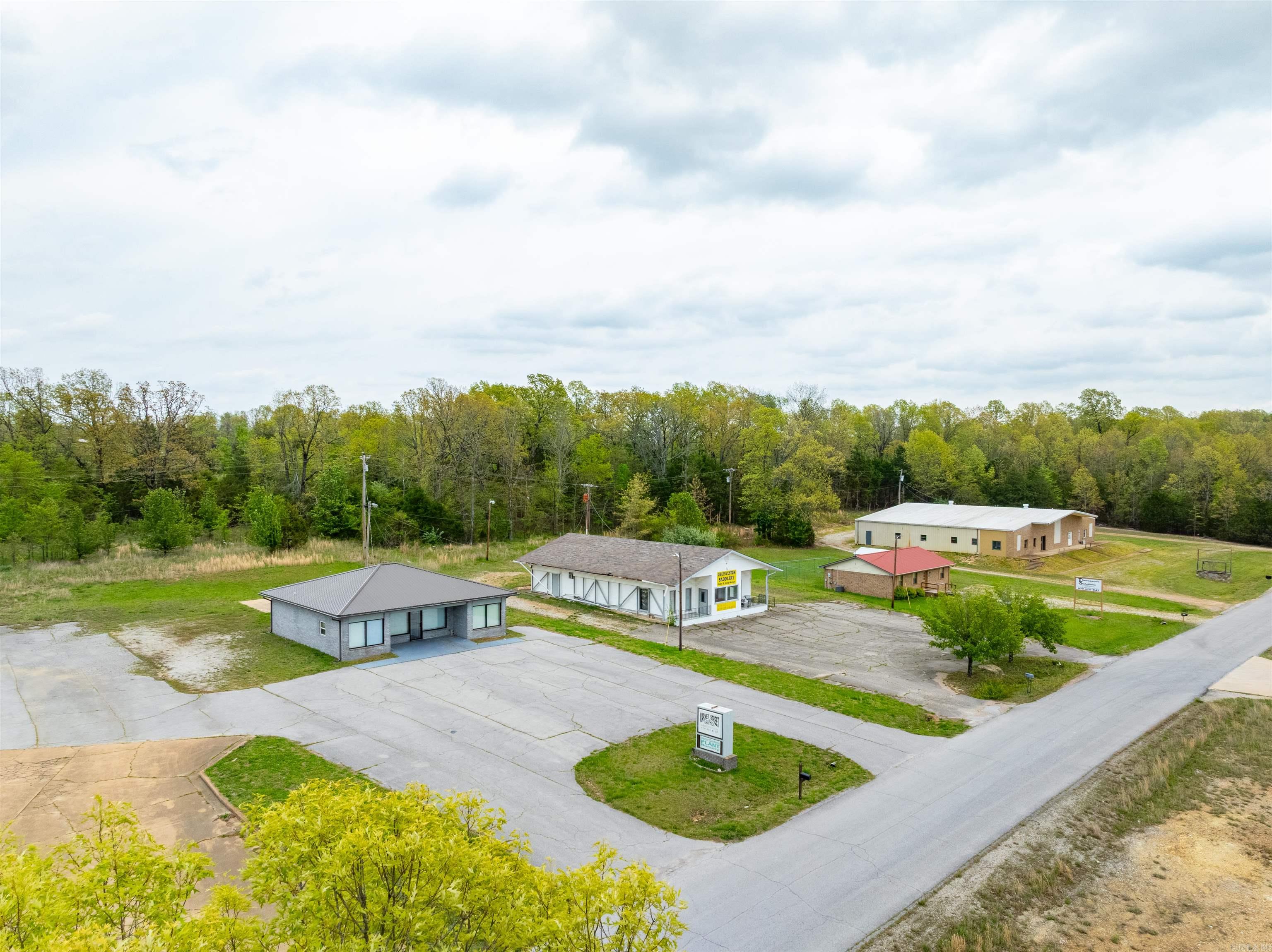 404  Market Street  Horseshoe Bend, AR
