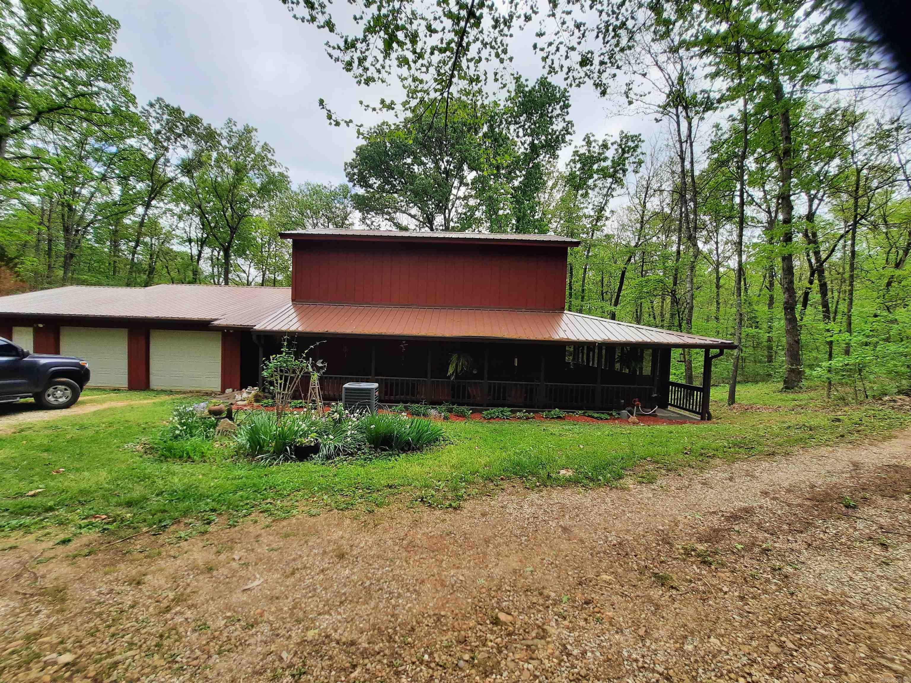 3986 Oak Grove Loop Mountain View, AR 72560