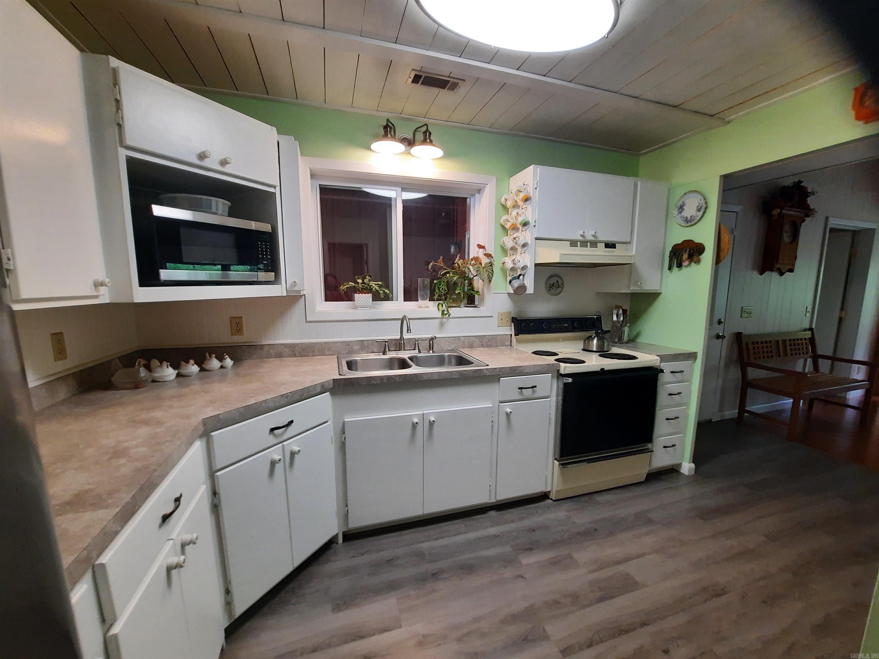 3986 Oak Grove Loop Mountain View, AR 72560