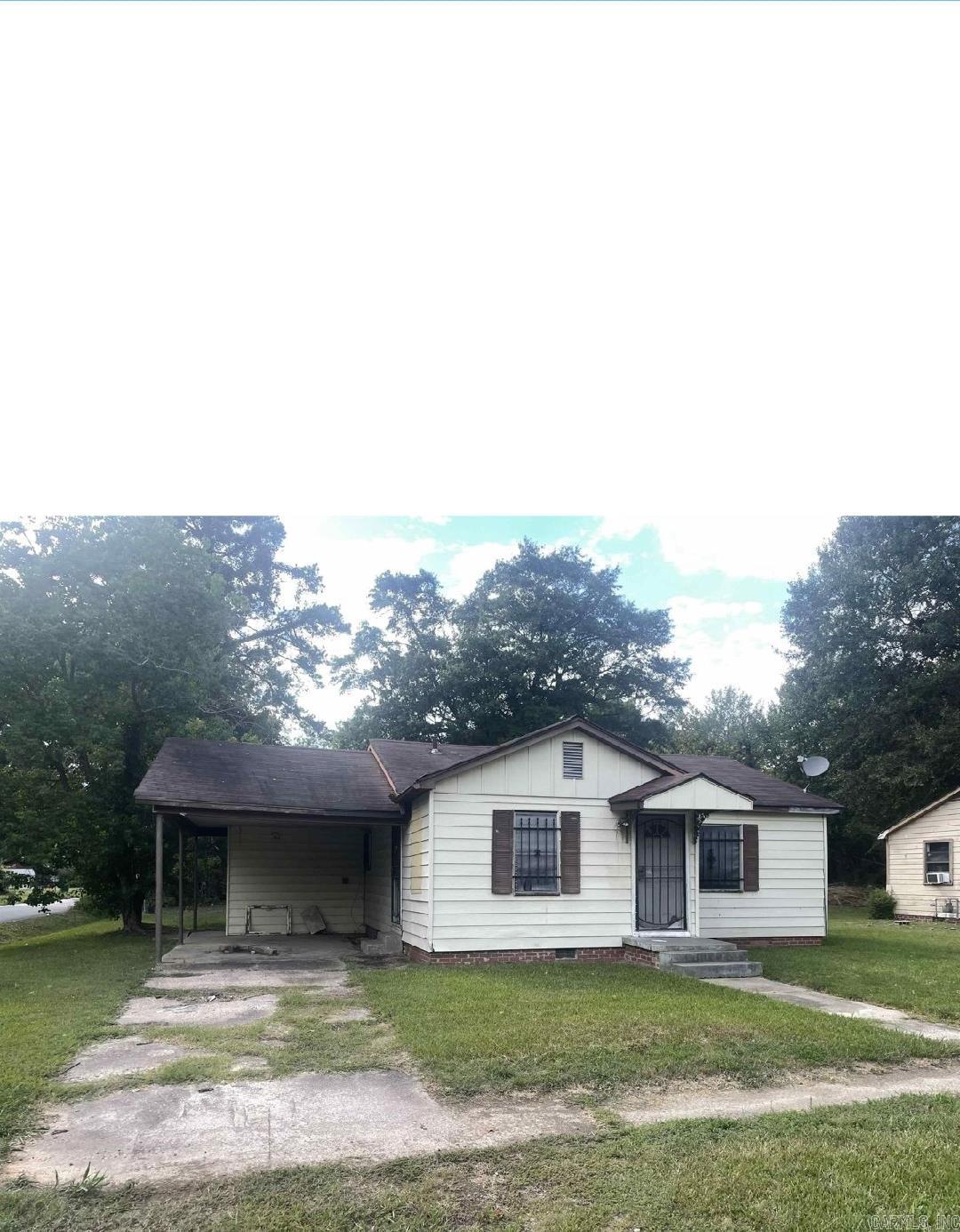 2004 S Maple St.  Pine Bluff, AR