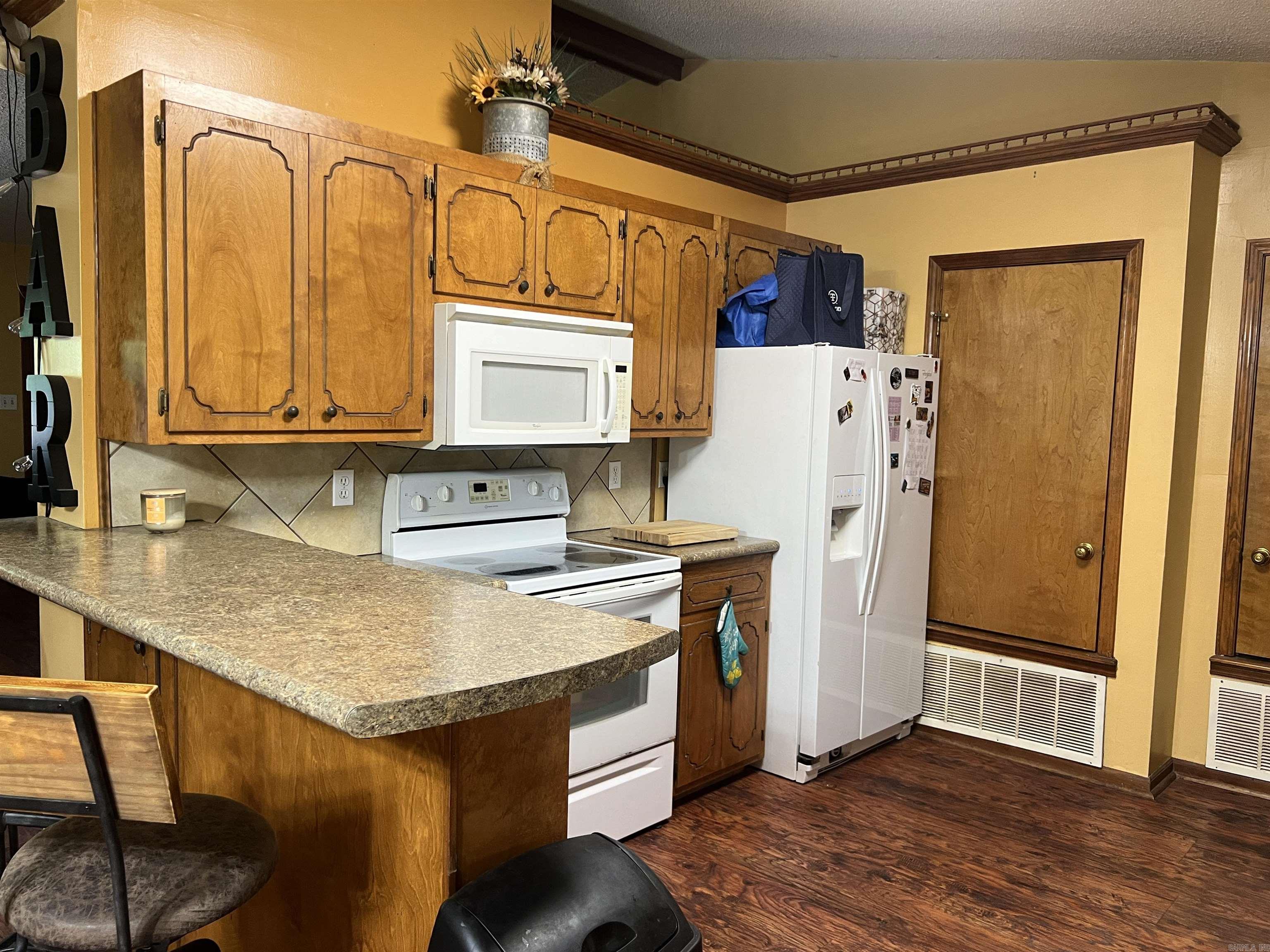 3223  Canal  White Hall, AR