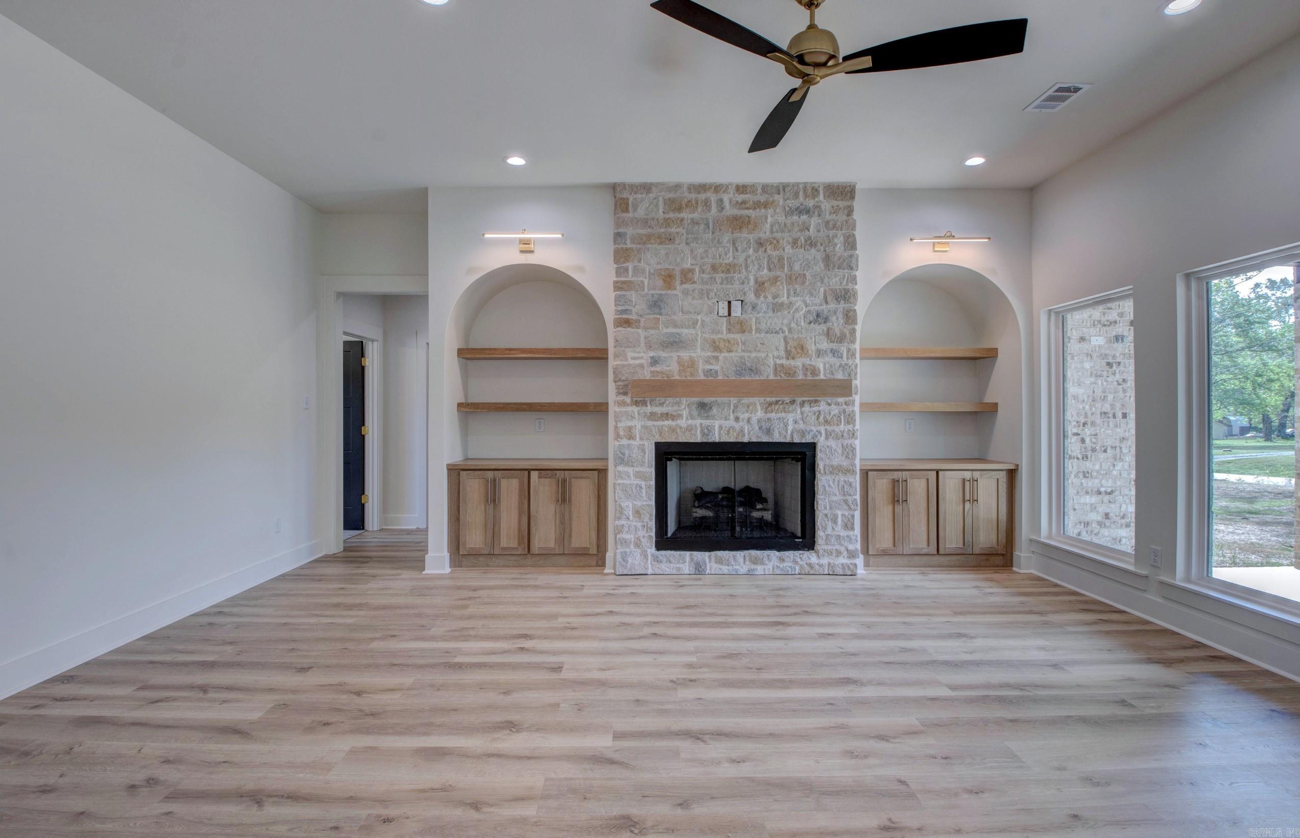 19  Calvados Ct  Cabot, AR