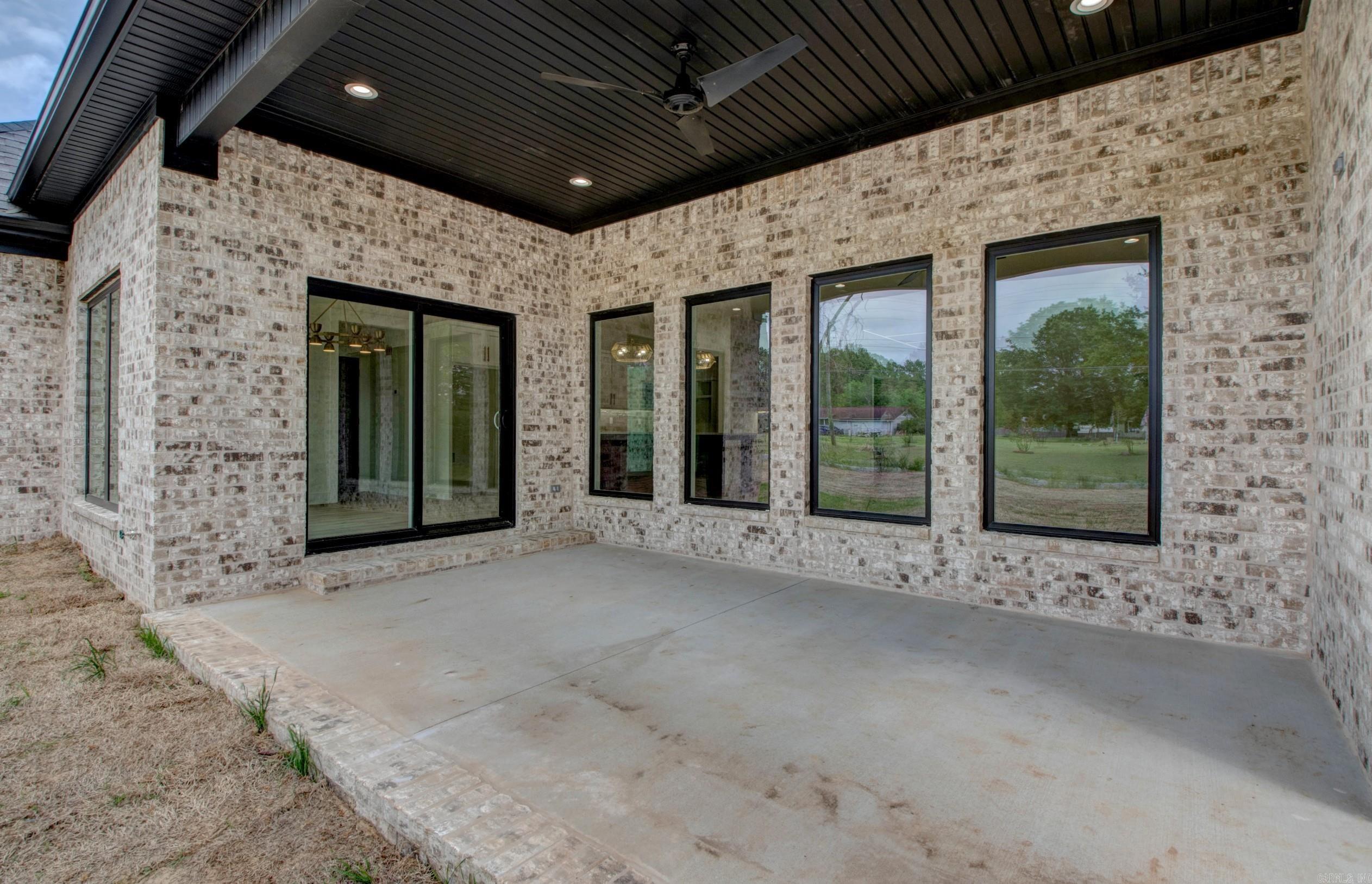 19  Calvados Ct  Cabot, AR