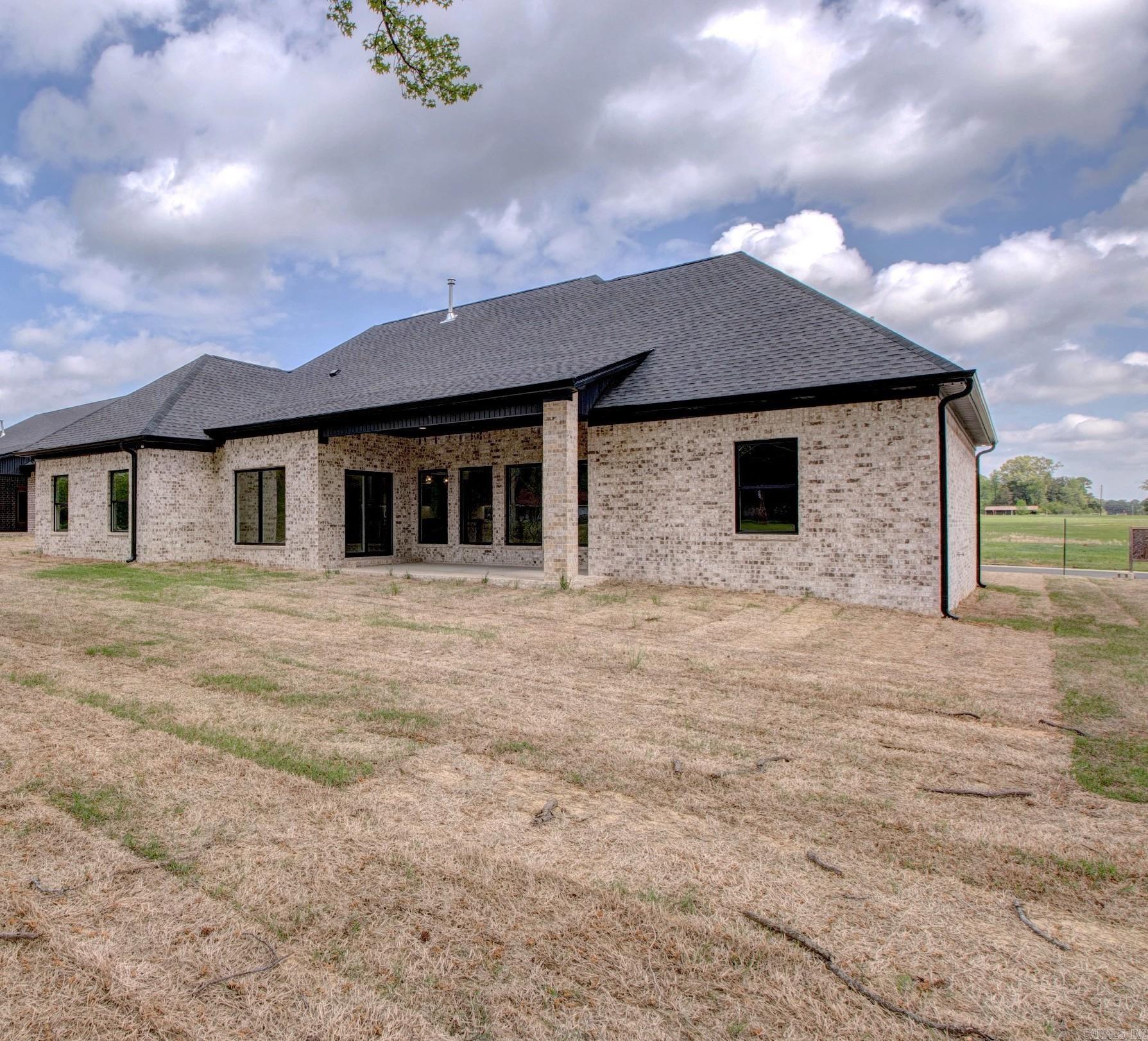 19  Calvados Ct  Cabot, AR