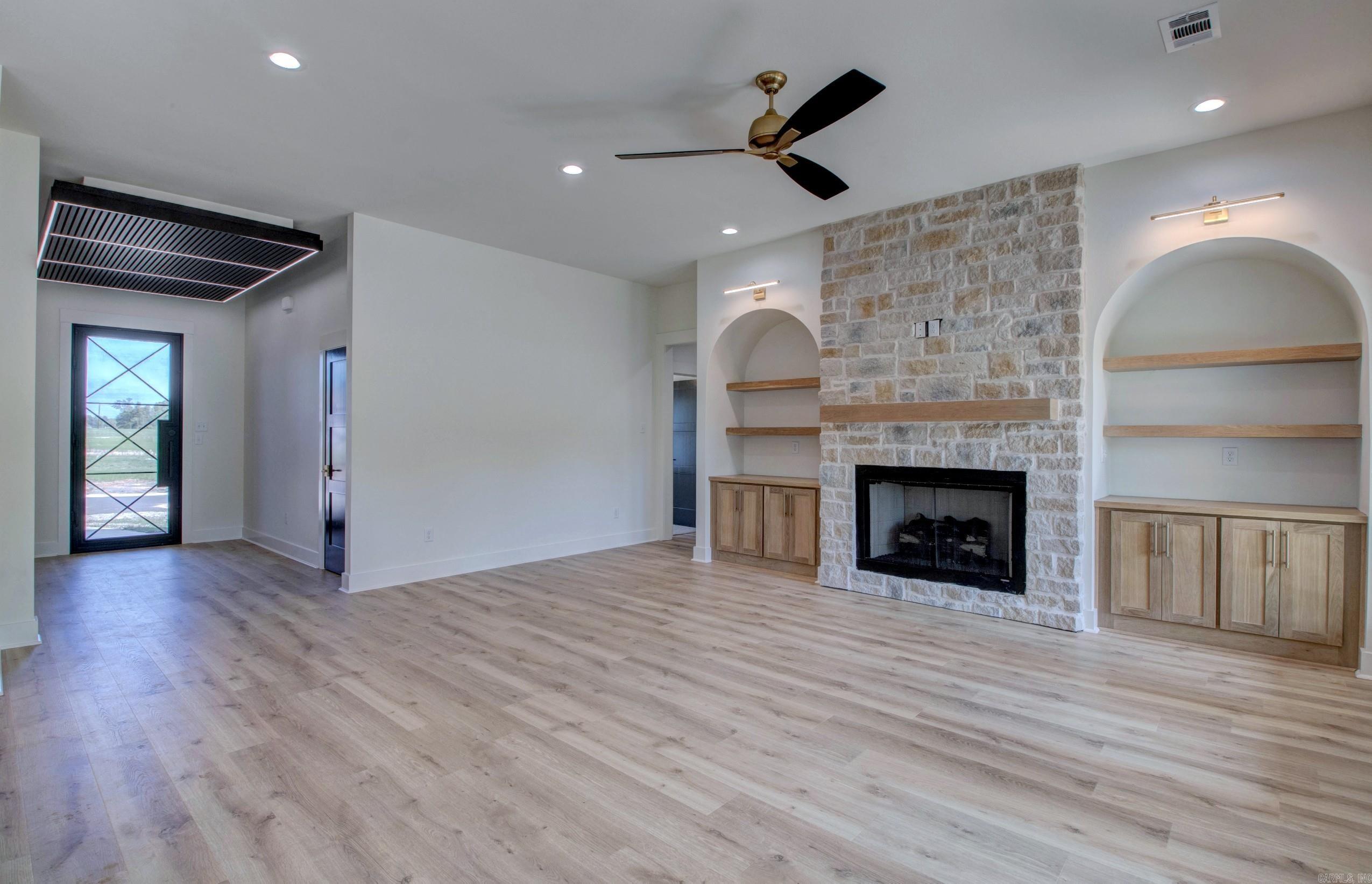 19  Calvados Ct  Cabot, AR