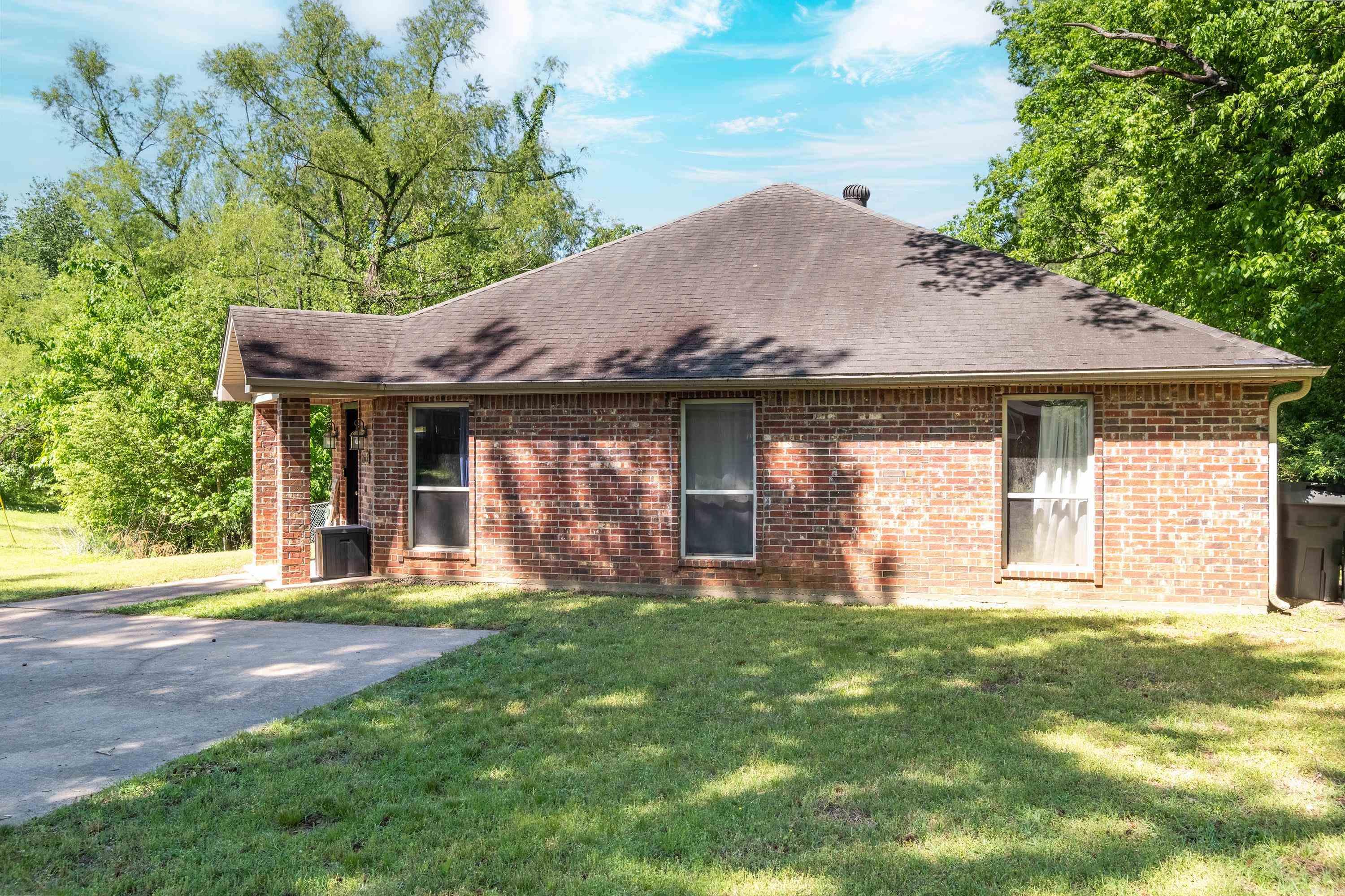 2526  Old Congo Rd  Benton, AR