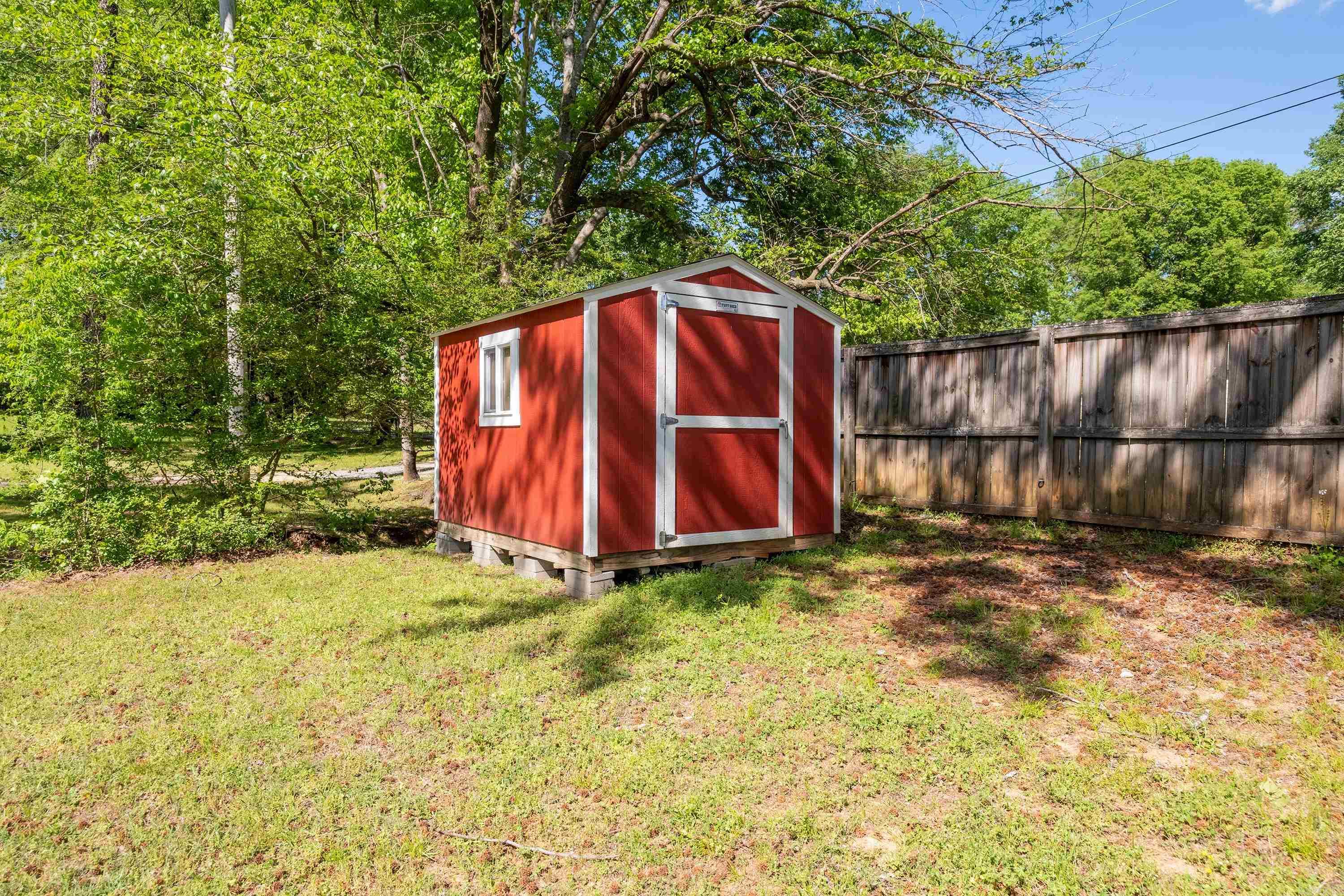 2526  Old Congo Rd  Benton, AR