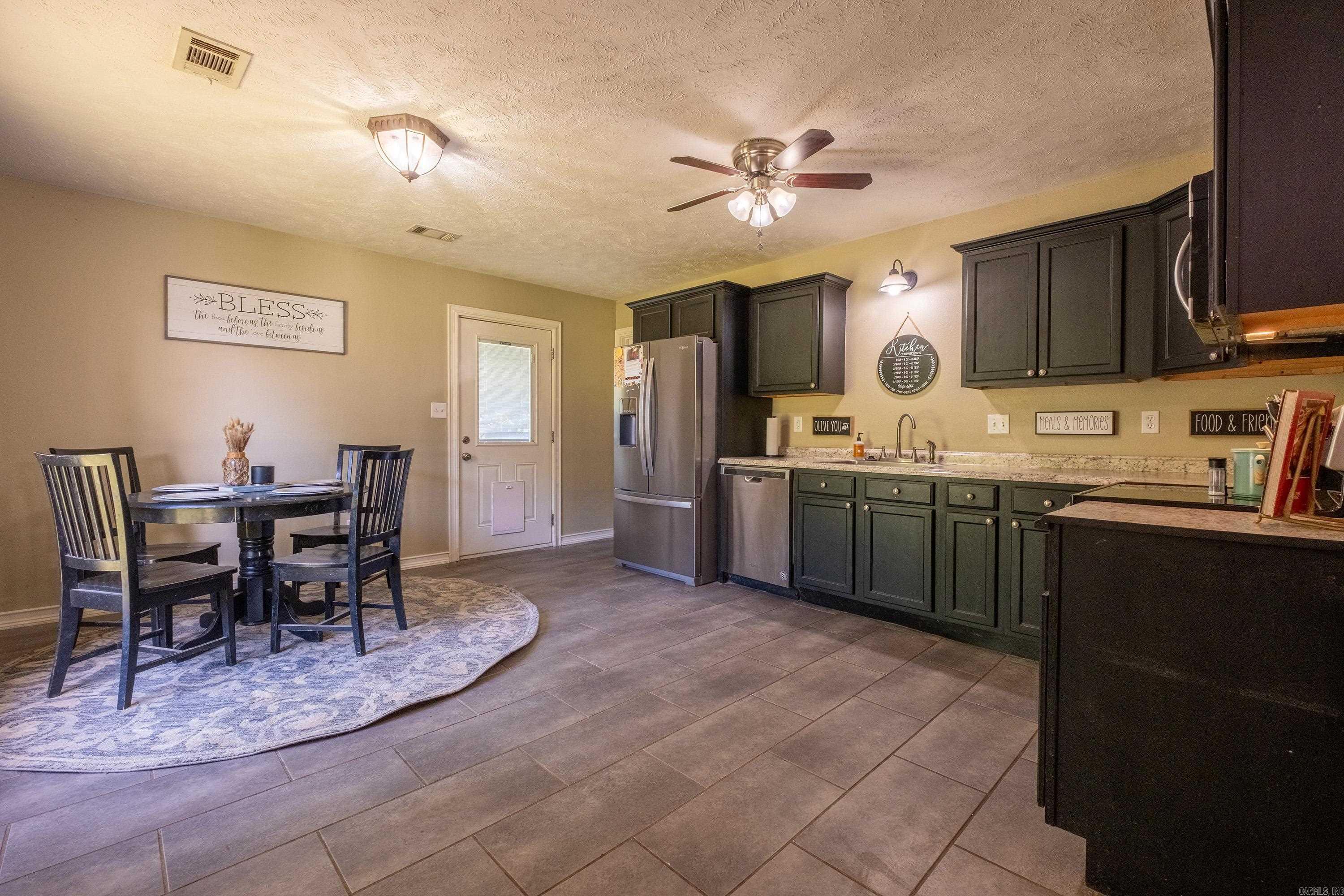2526  Old Congo Rd  Benton, AR