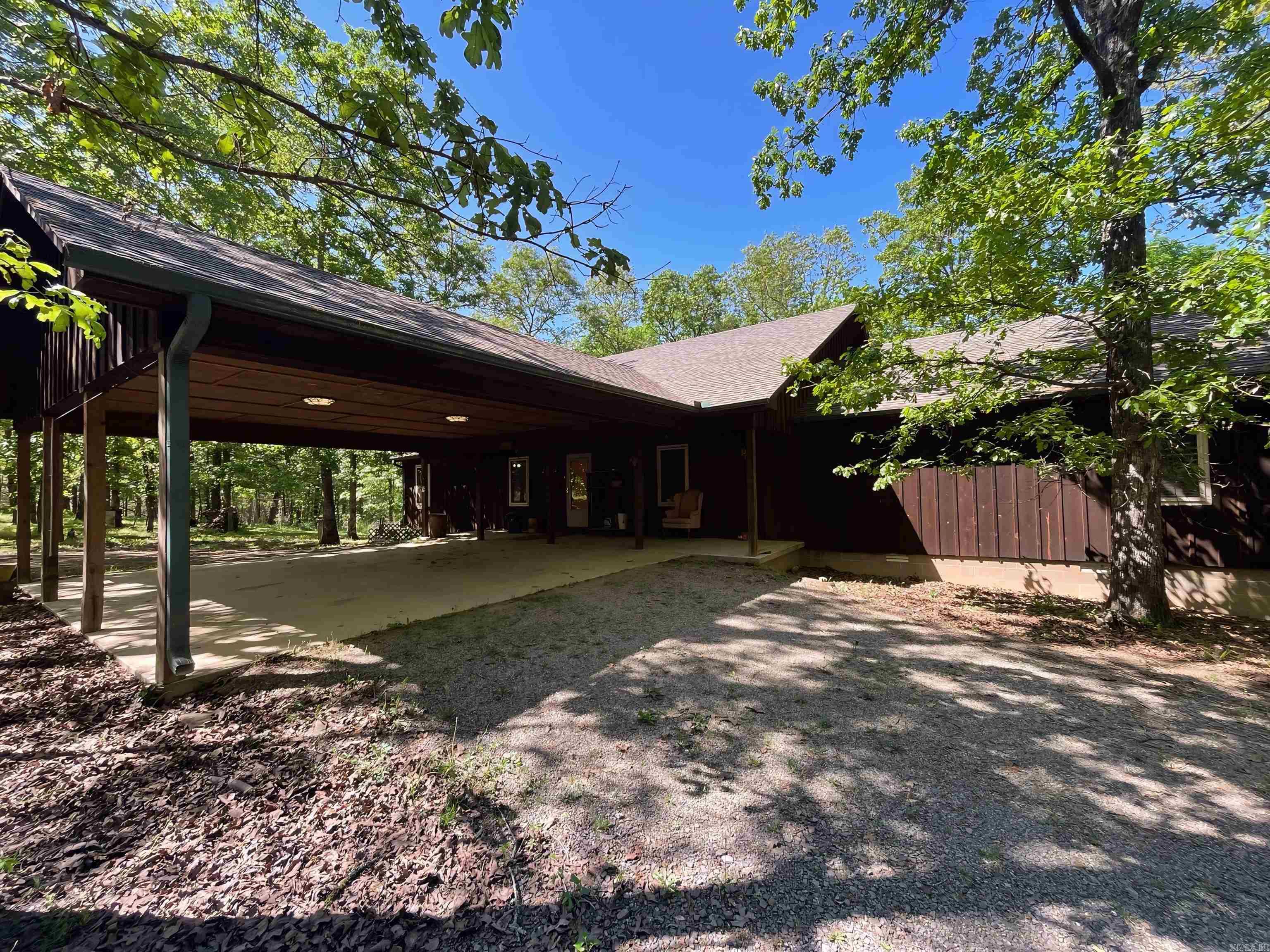 19 Levee Rd Road Solgohachia, AR 72156