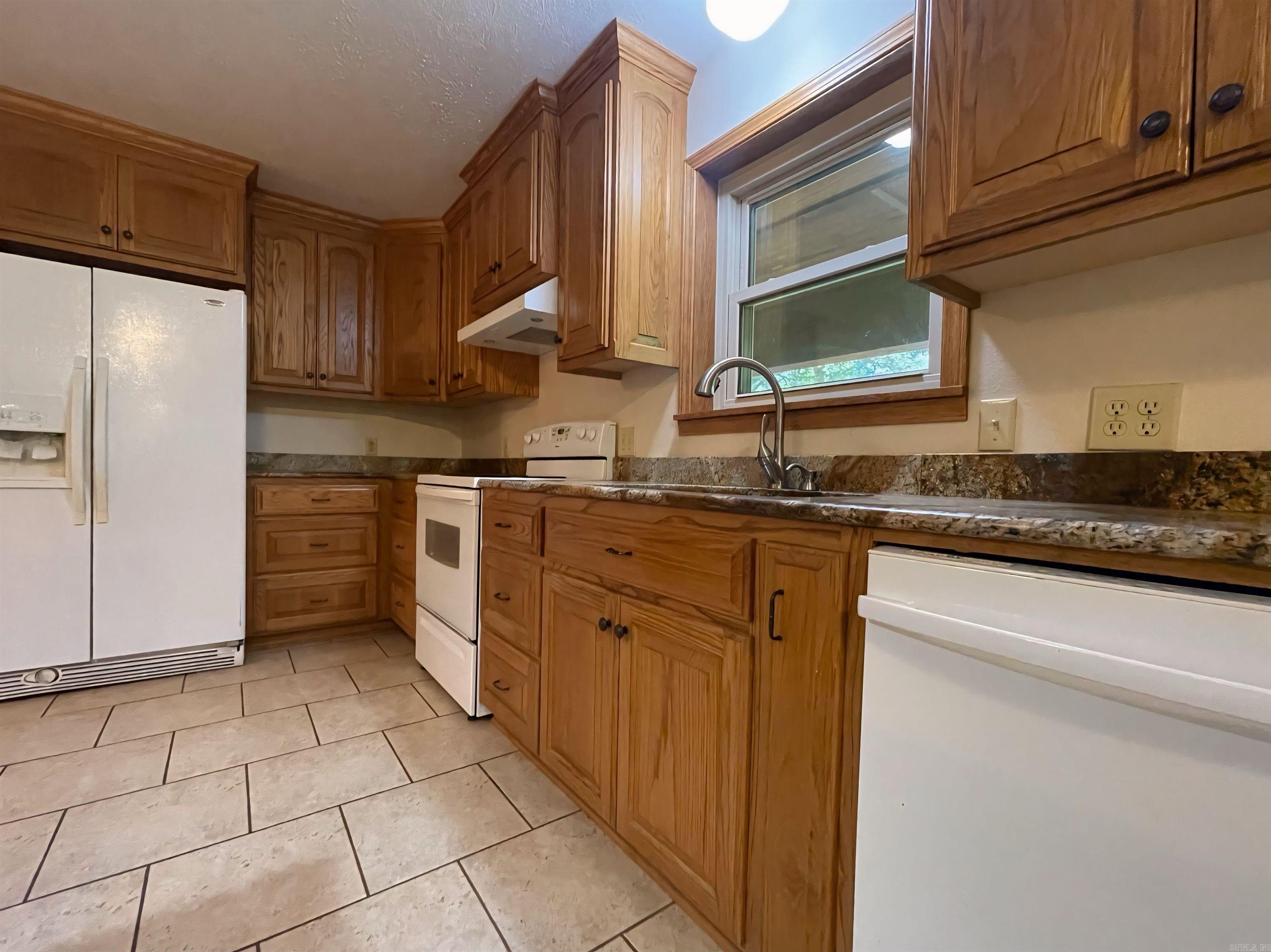 19 Levee Rd Road Solgohachia, AR 72156