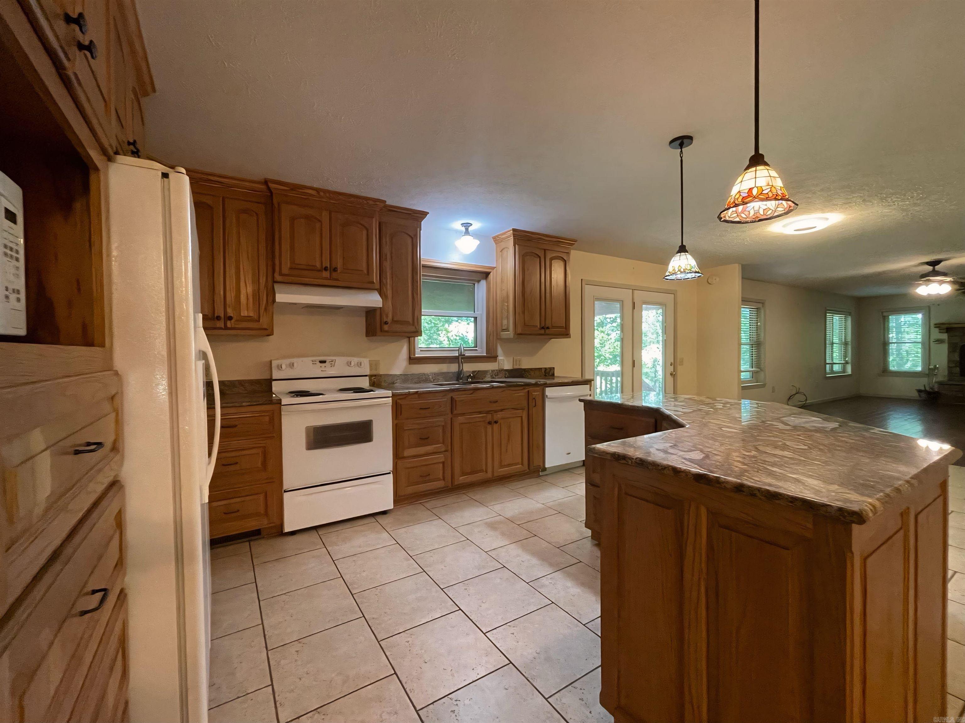 19 Levee Rd Road Solgohachia, AR 72156