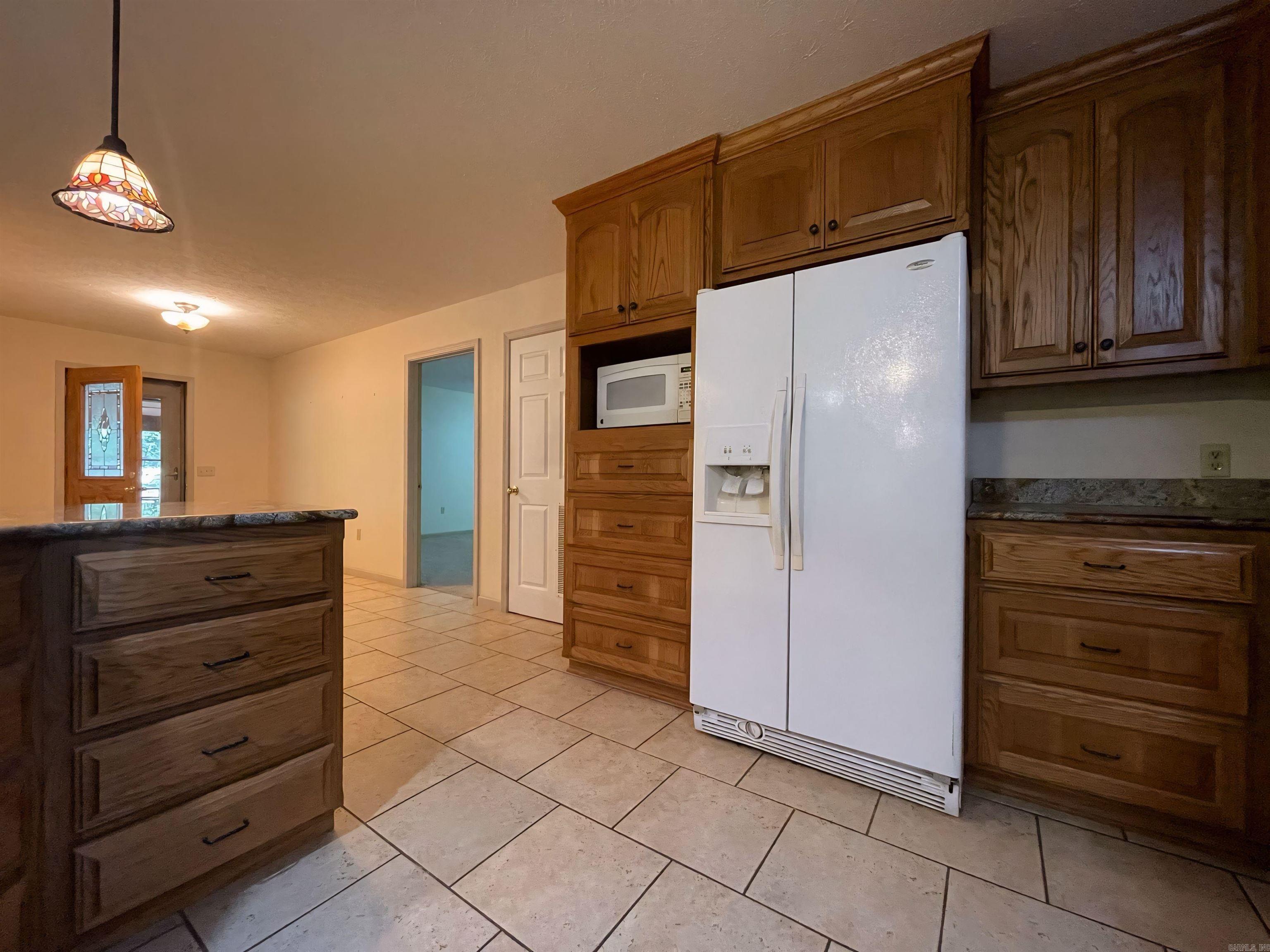 19 Levee Rd Road Solgohachia, AR 72156