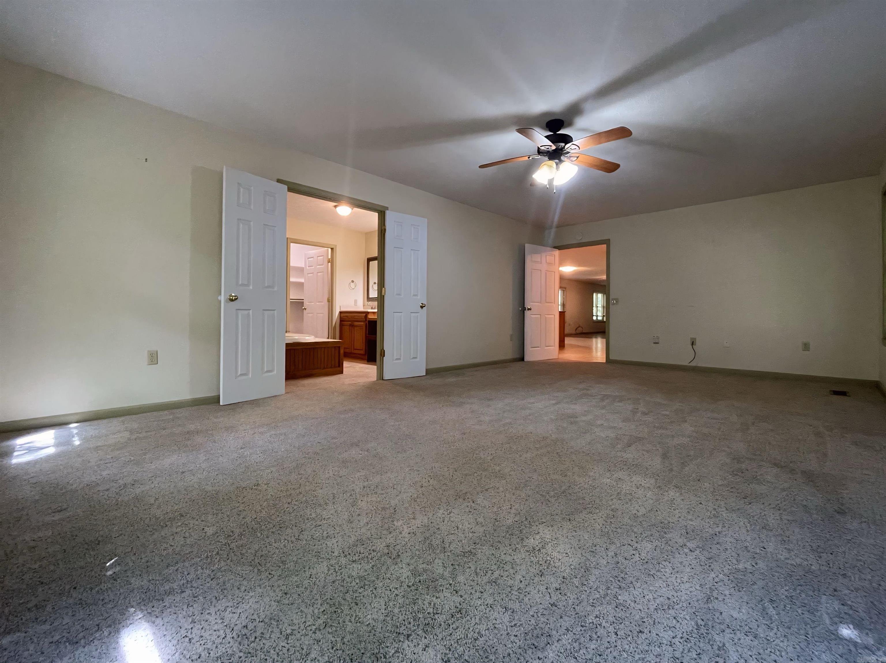 19 Levee Rd Road Solgohachia, AR 72156
