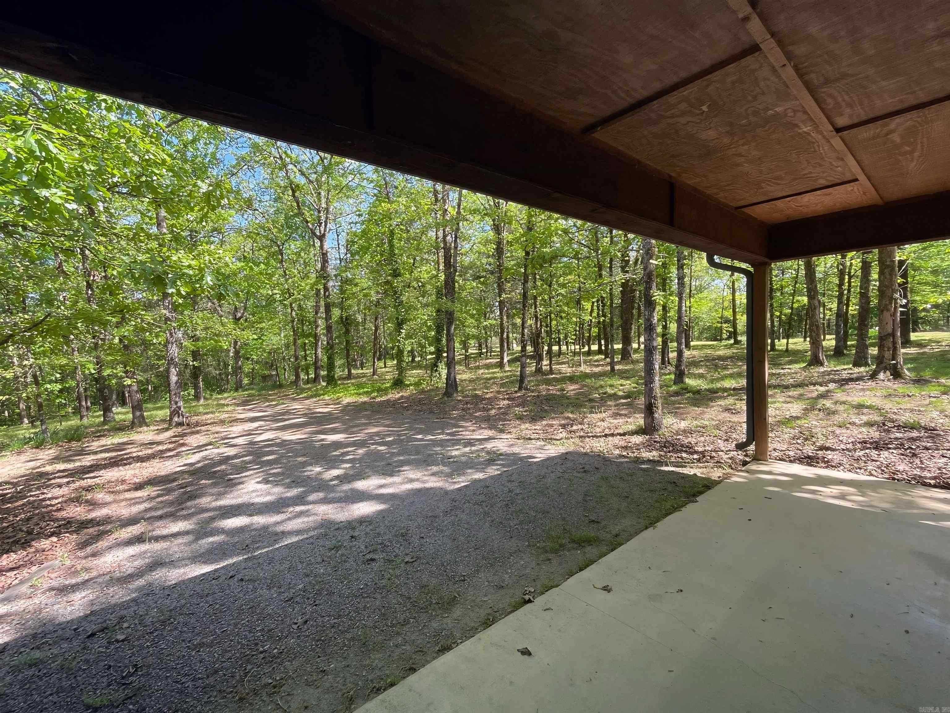 19 Levee Rd Road Solgohachia, AR 72156