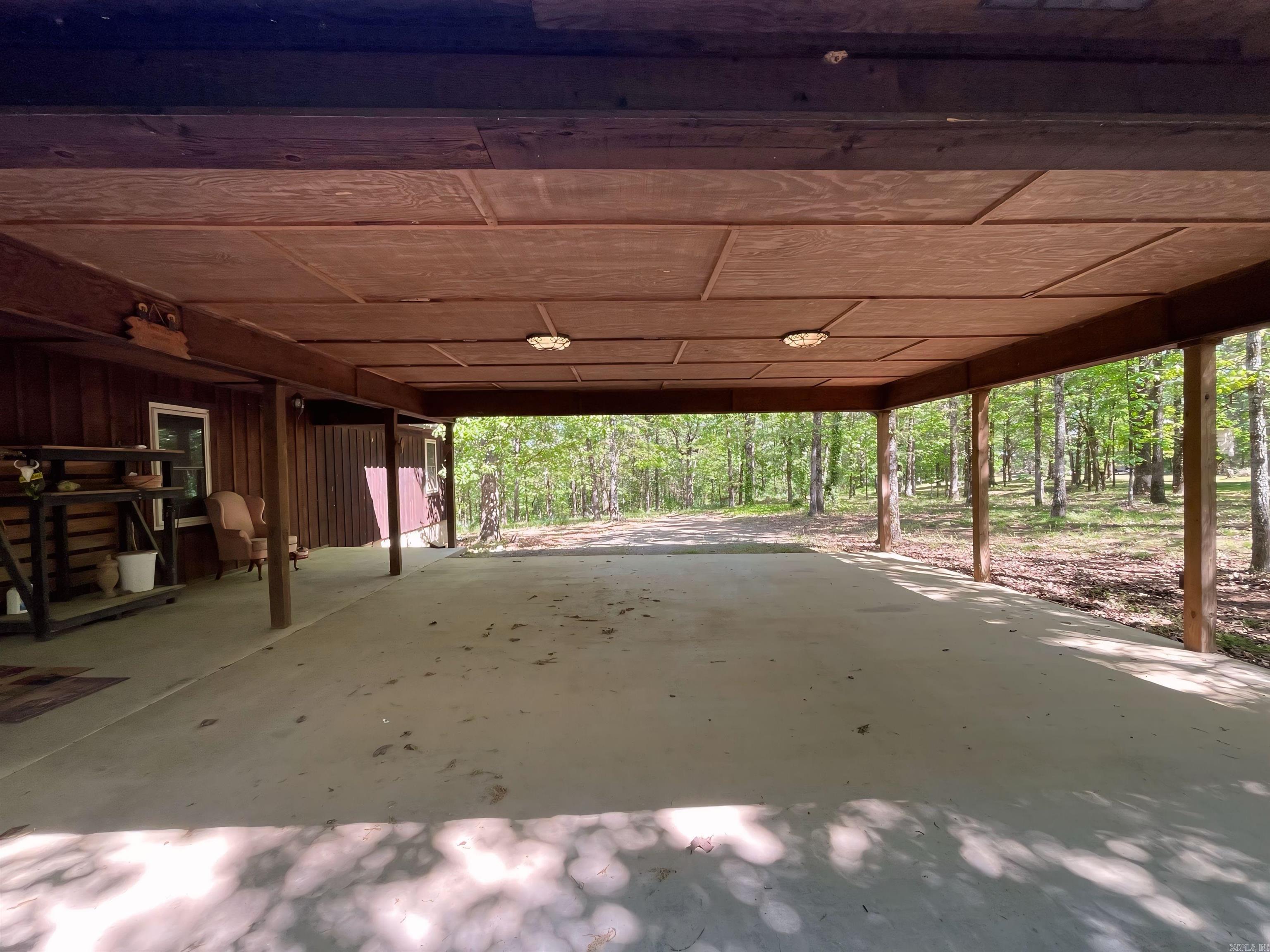 19 Levee Rd Road Solgohachia, AR 72156