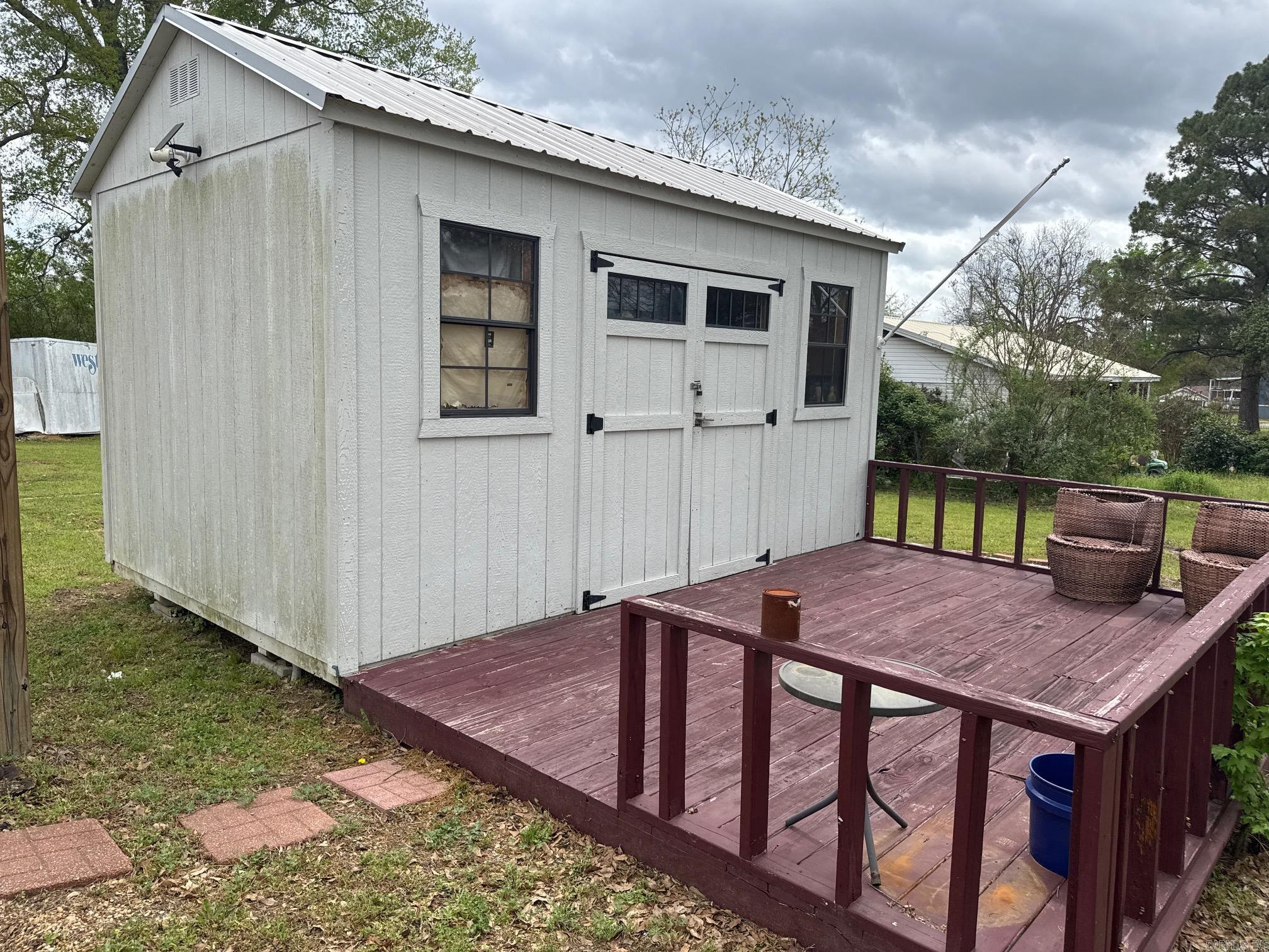 202 E 2nd  Hermitage, AR