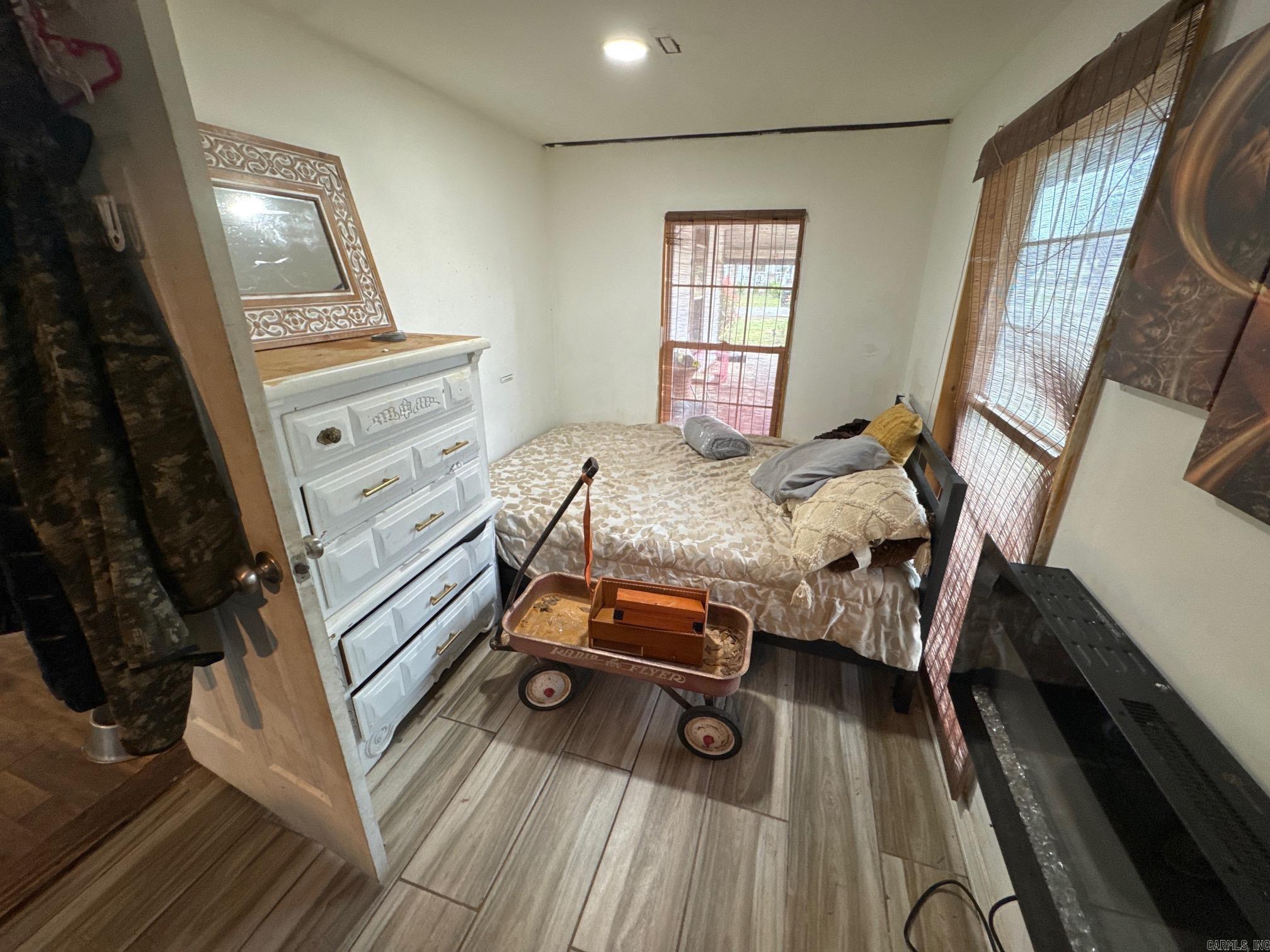202 E 2nd  Hermitage, AR