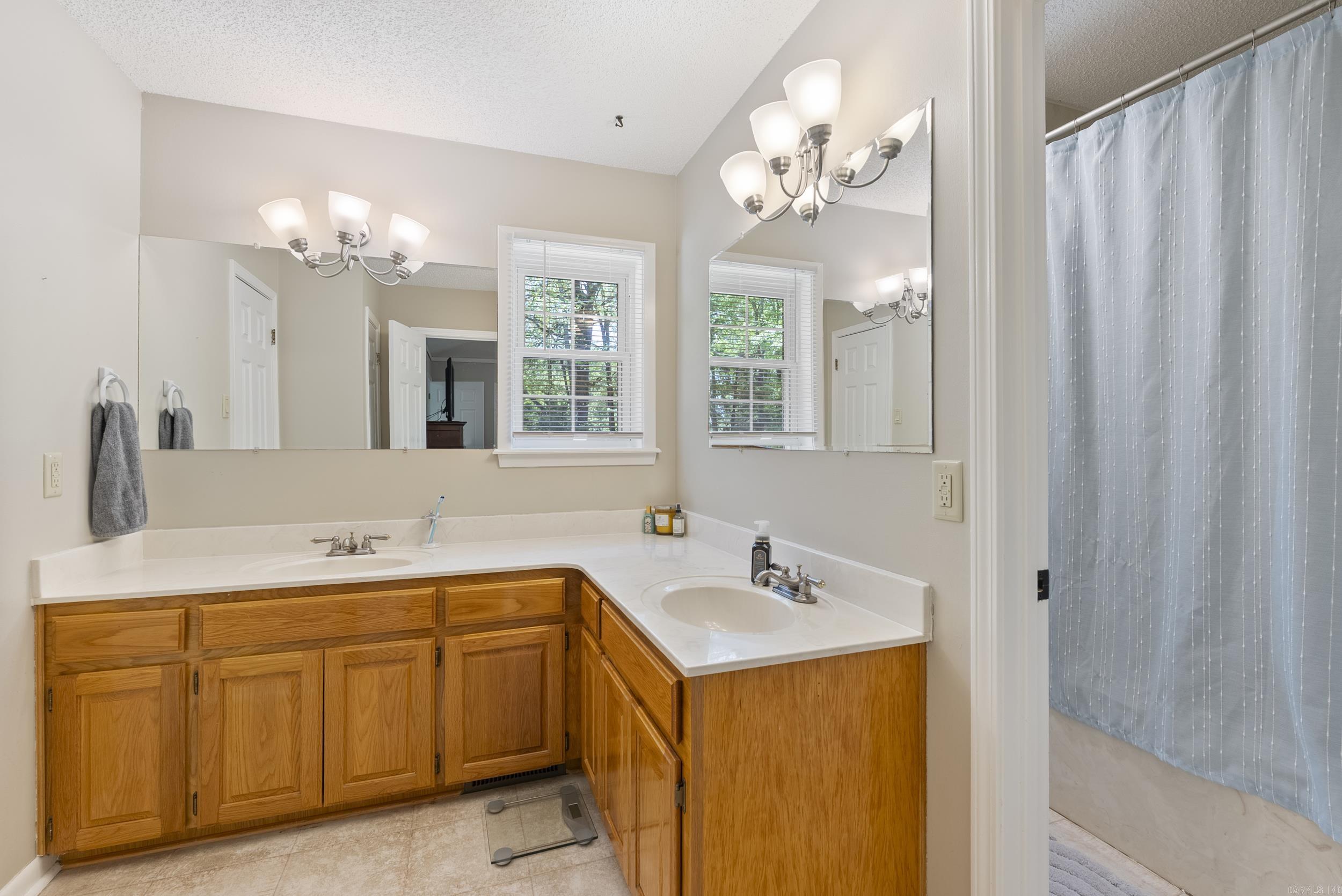 230  Staton  Cabot, AR