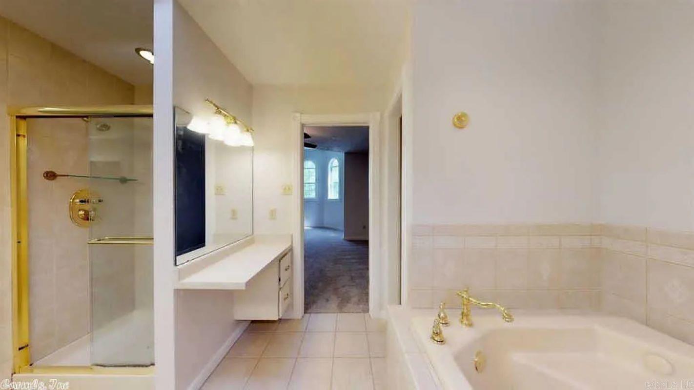 45  Gerona  Hot Springs Village, AR