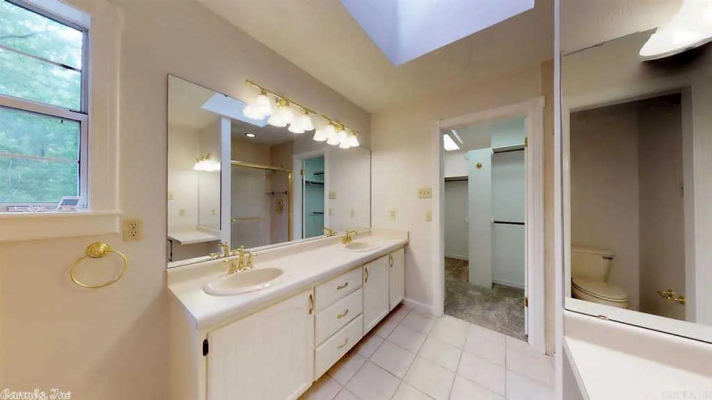 45  Gerona  Hot Springs Village, AR