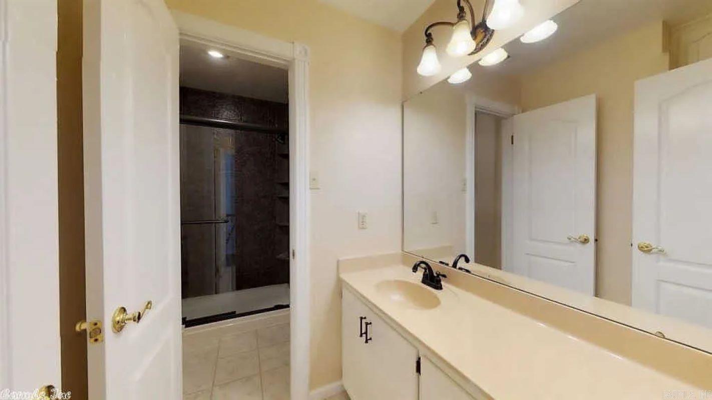 45  Gerona  Hot Springs Village, AR