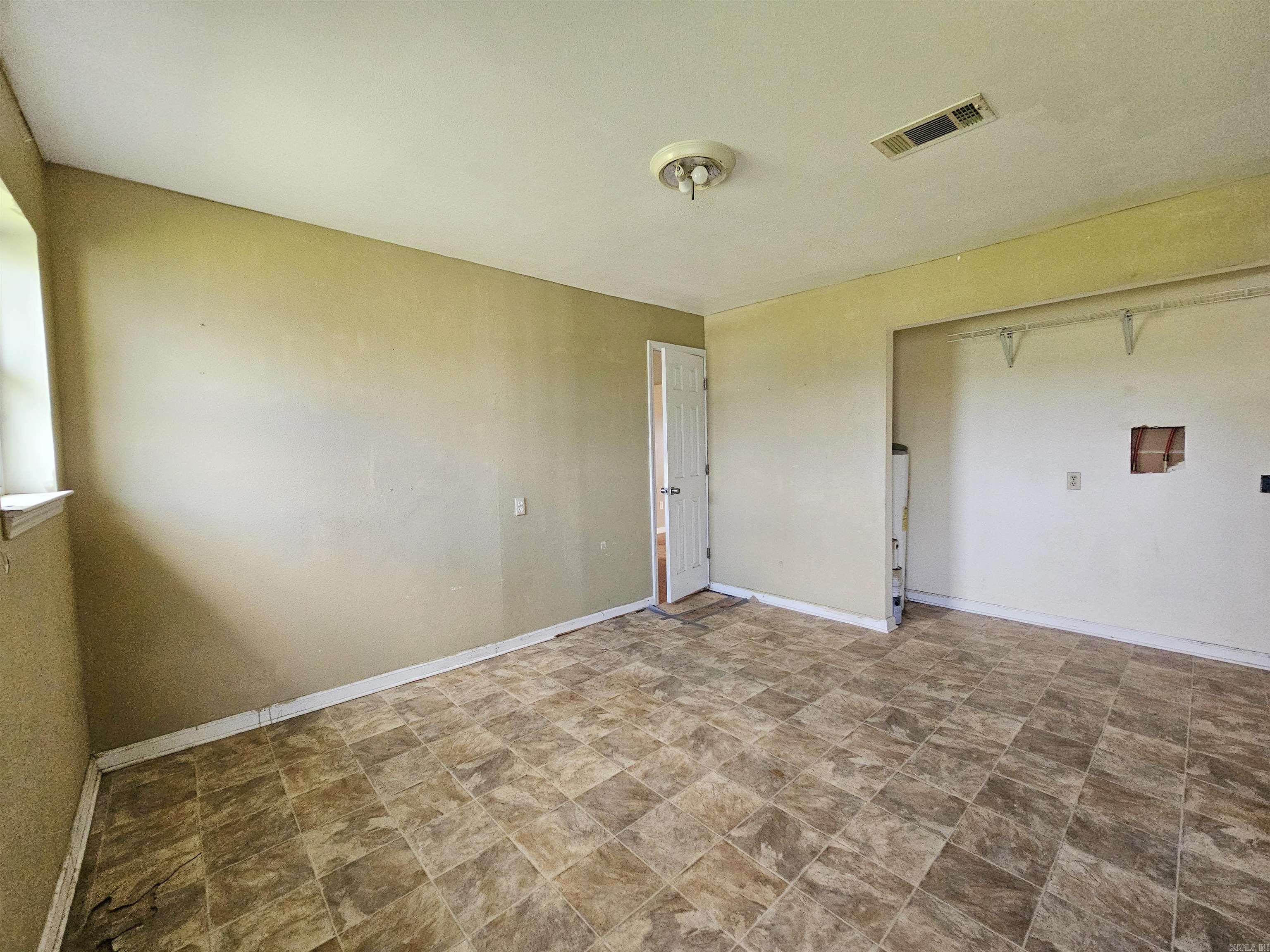 82 S Bolden Hill  Greenbrier, AR