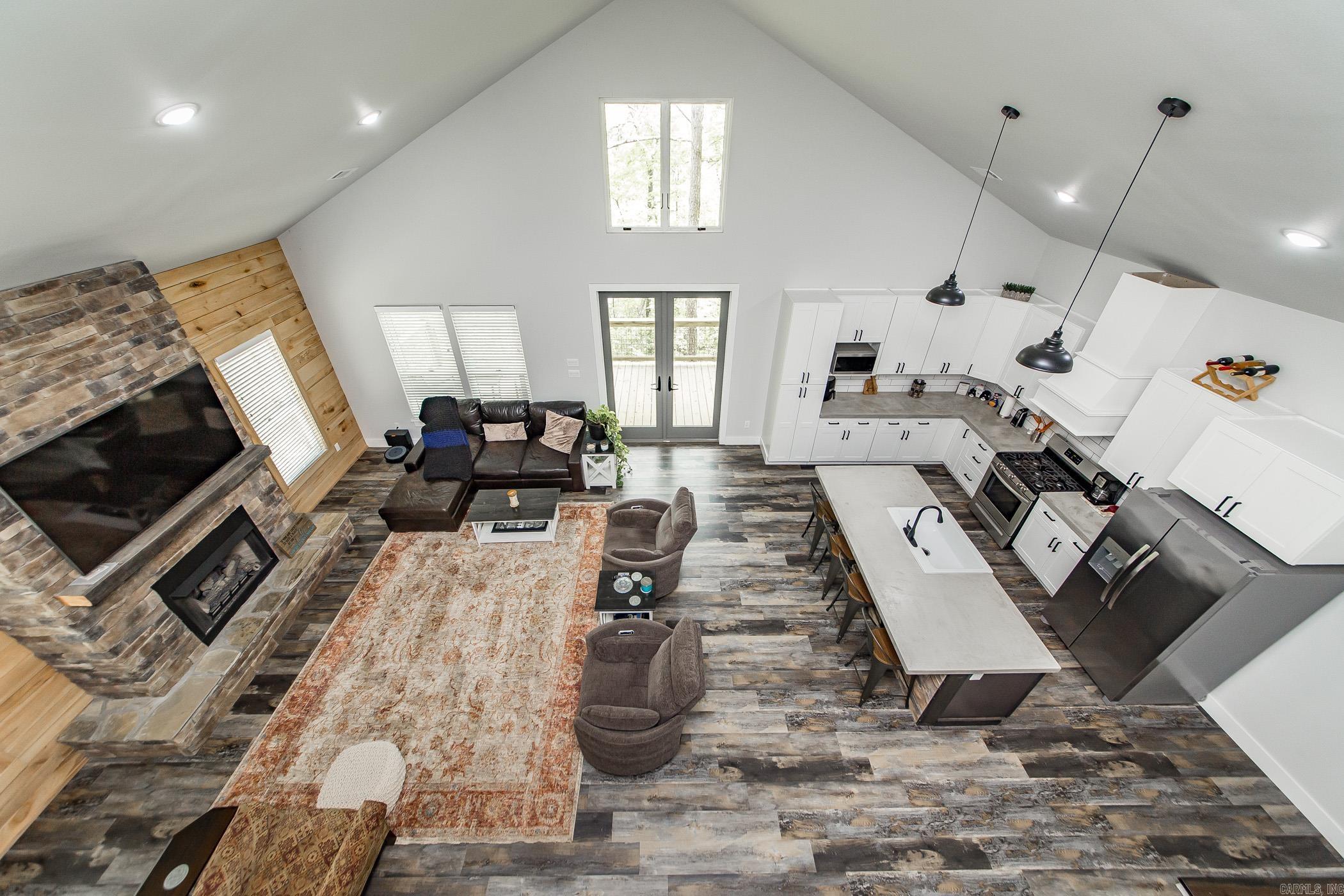 93  Pocahontas Lane  Greers Ferry, AR