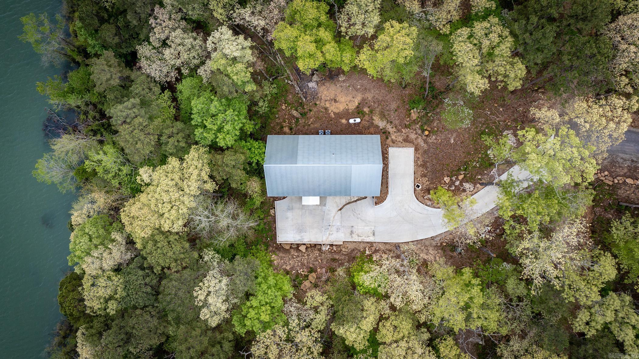93  Pocahontas Lane  Greers Ferry, AR