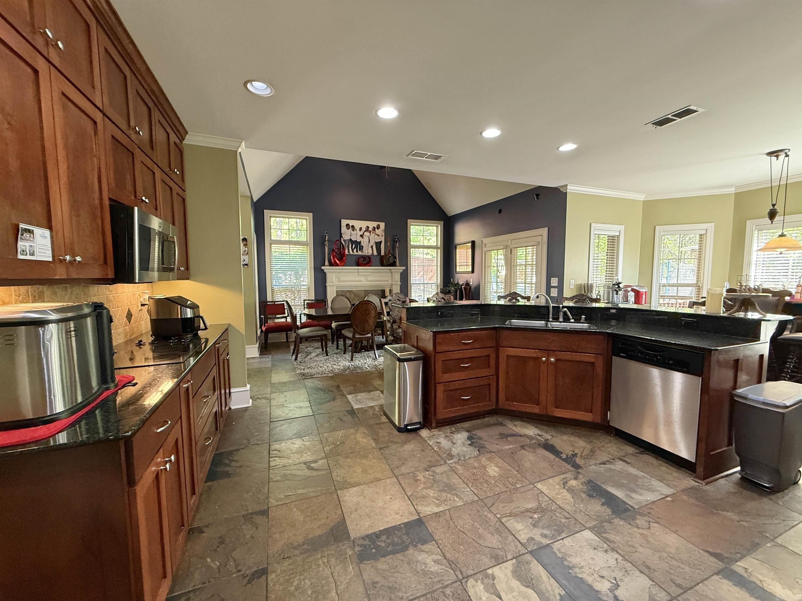15  Wellington Woods Court  Little Rock, AR