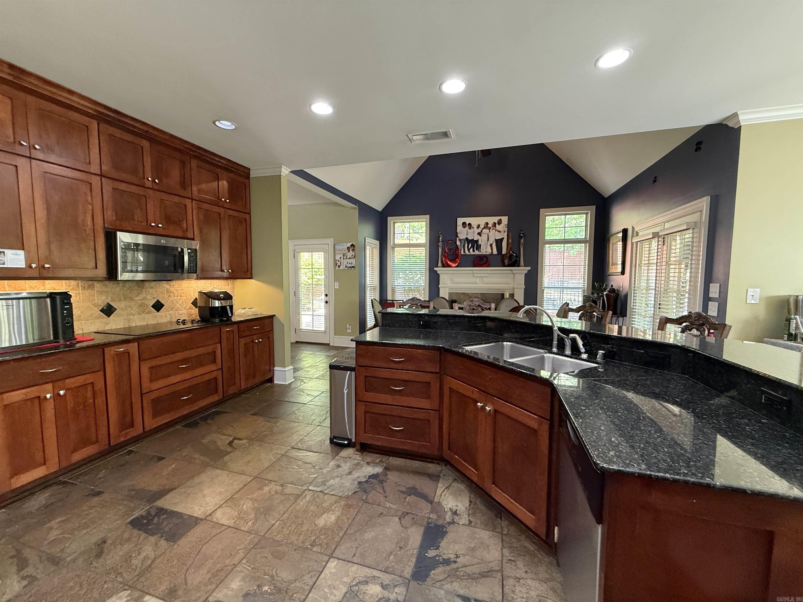 15  Wellington Woods Court  Little Rock, AR