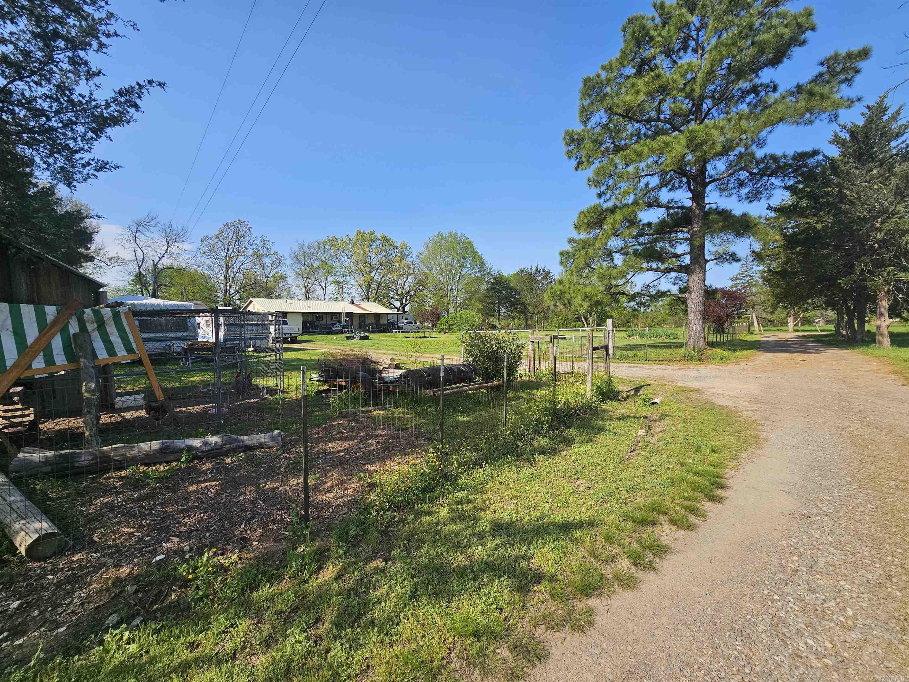 725  Edgewood  Waldron, AR