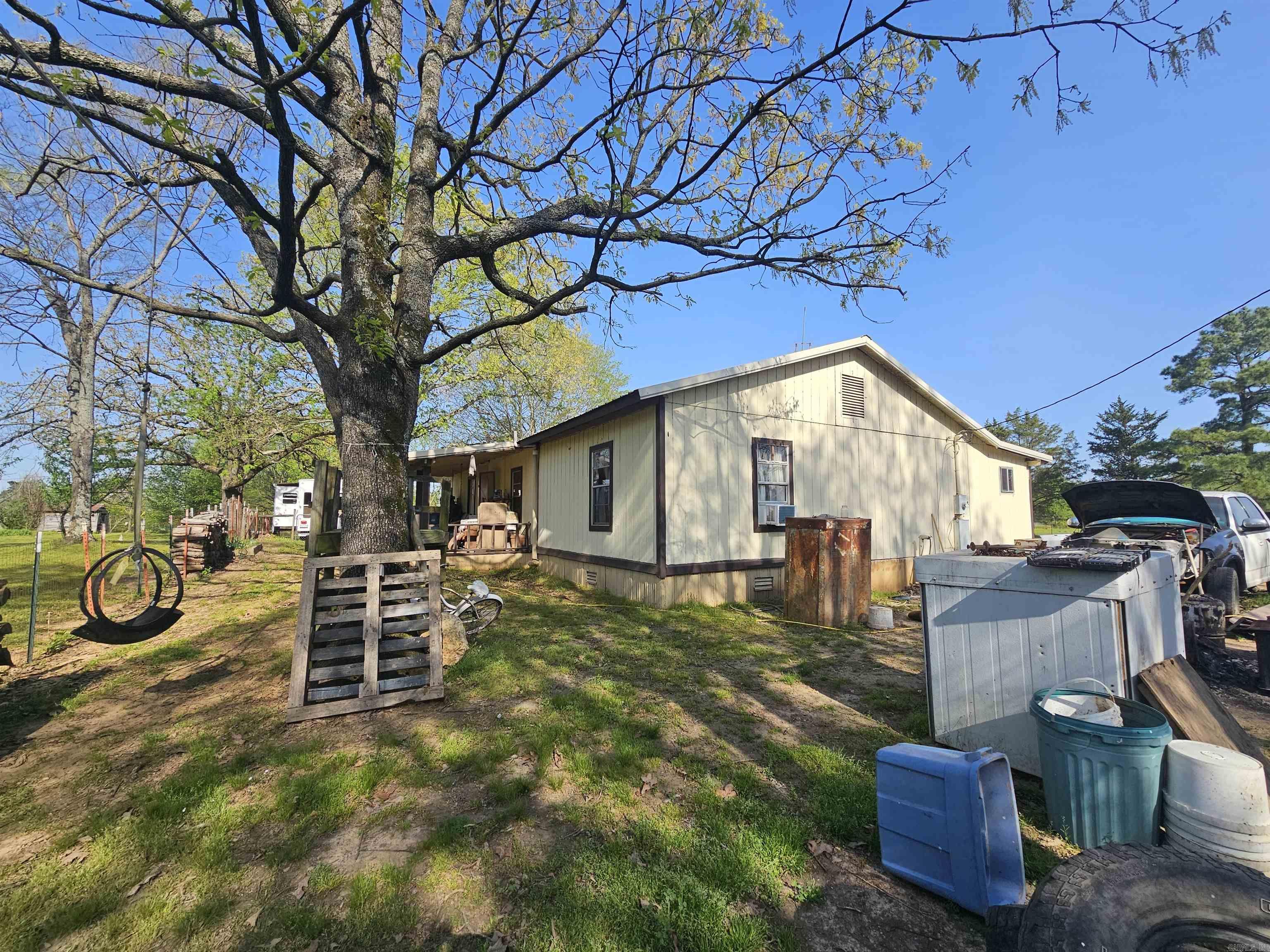 725  Edgewood  Waldron, AR