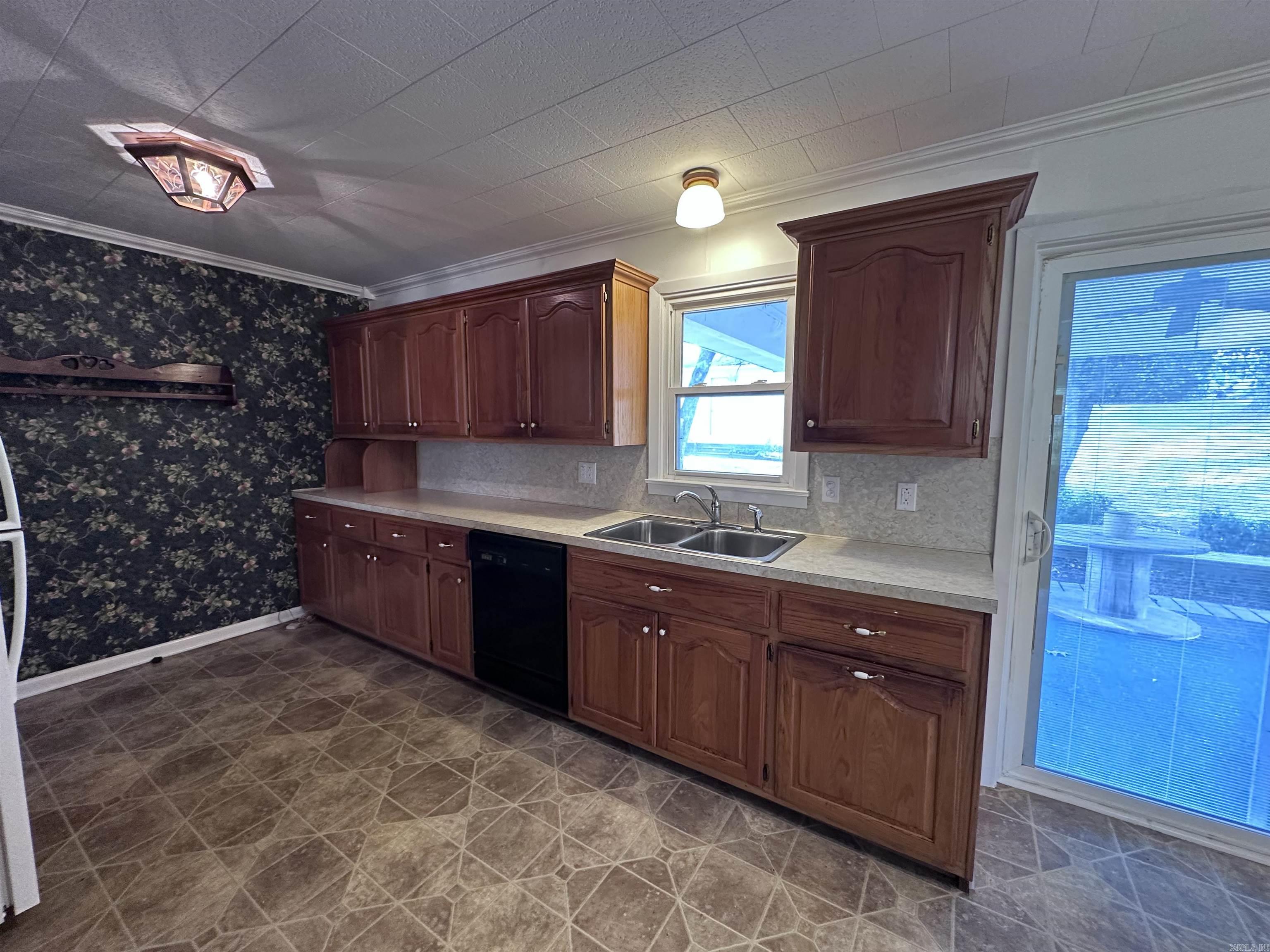 865 N 2nd  Piggott, AR