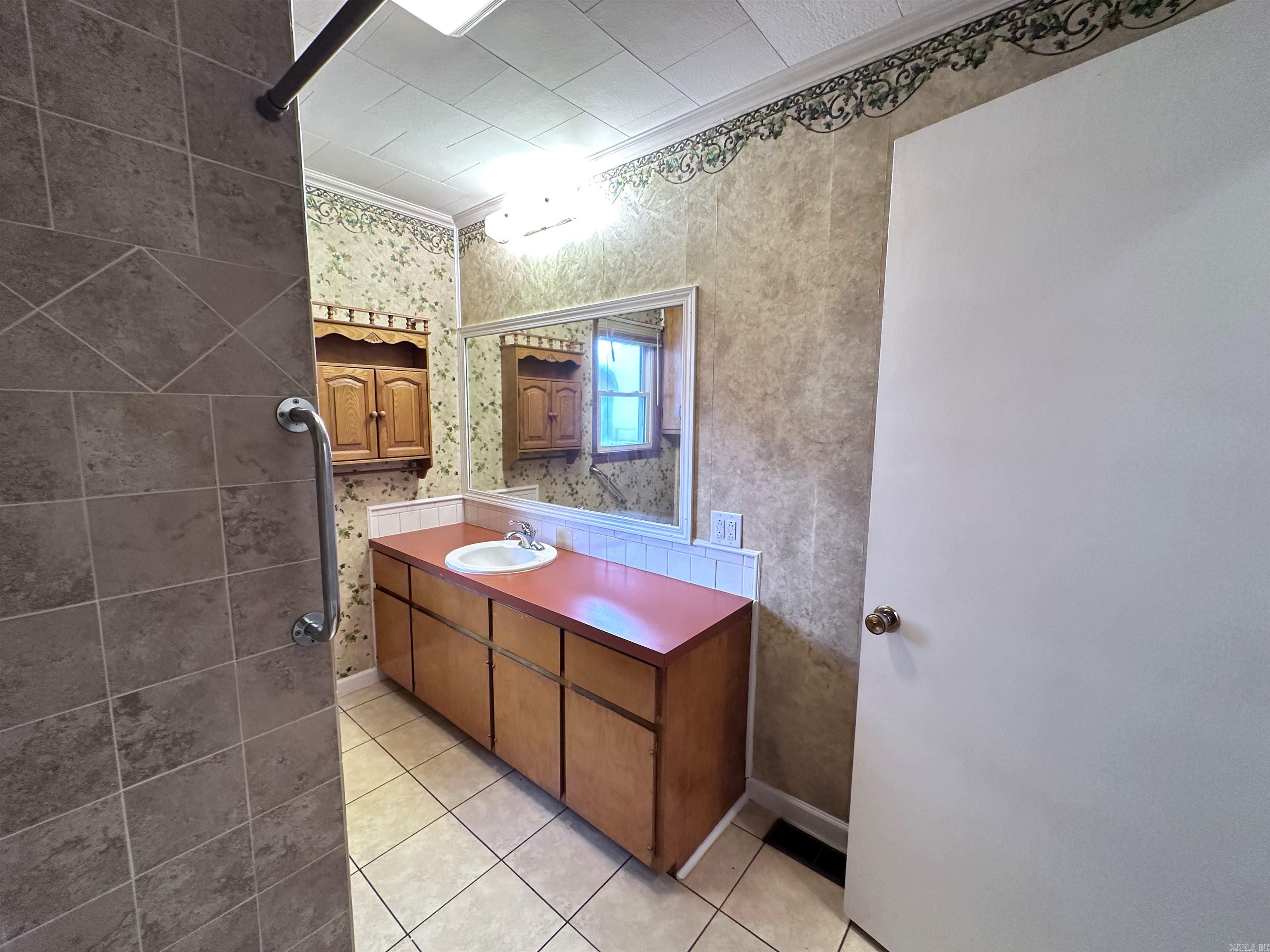 865 N 2nd  Piggott, AR