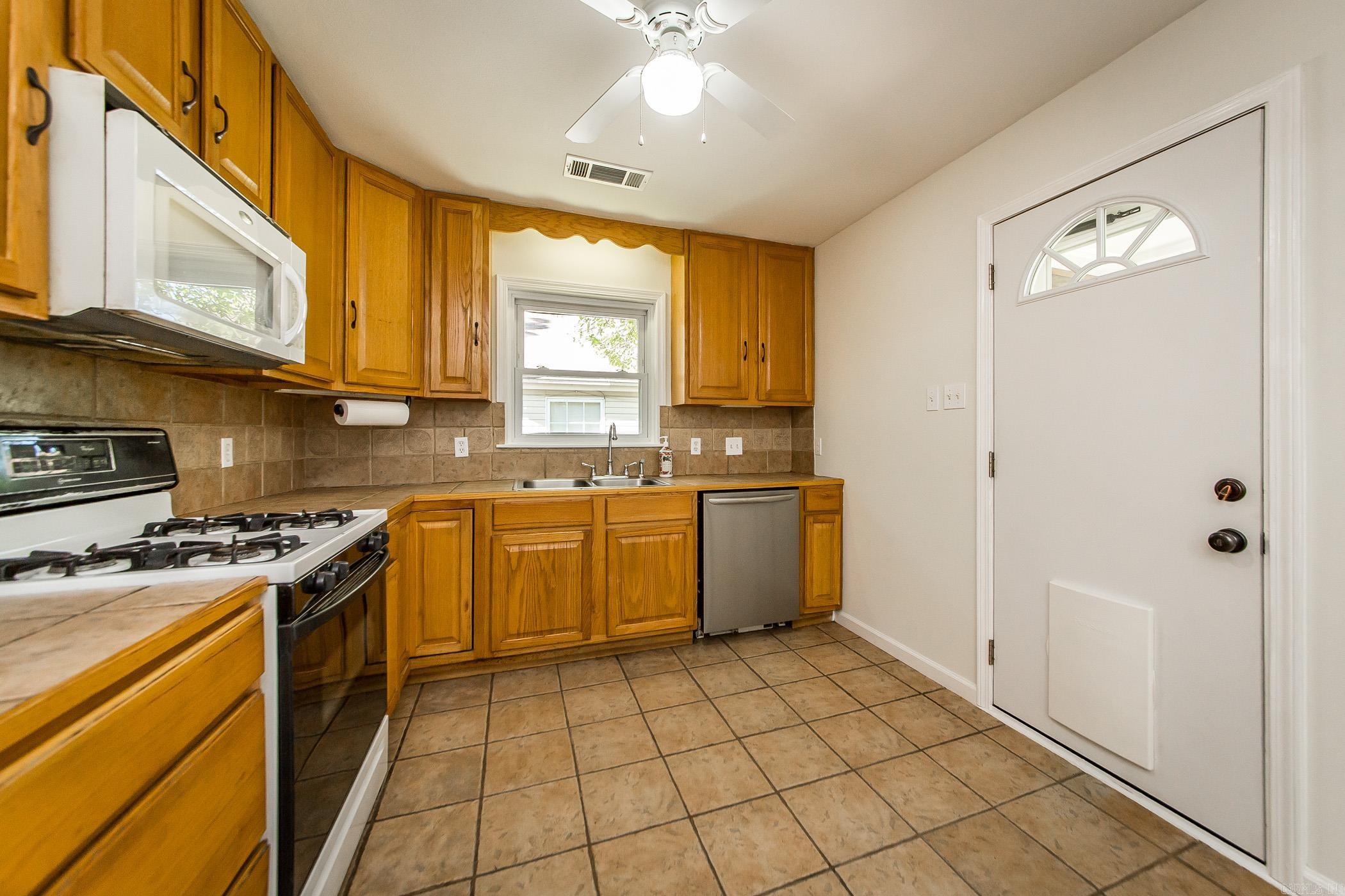 102  Sunset Lane  North Little Rock, AR