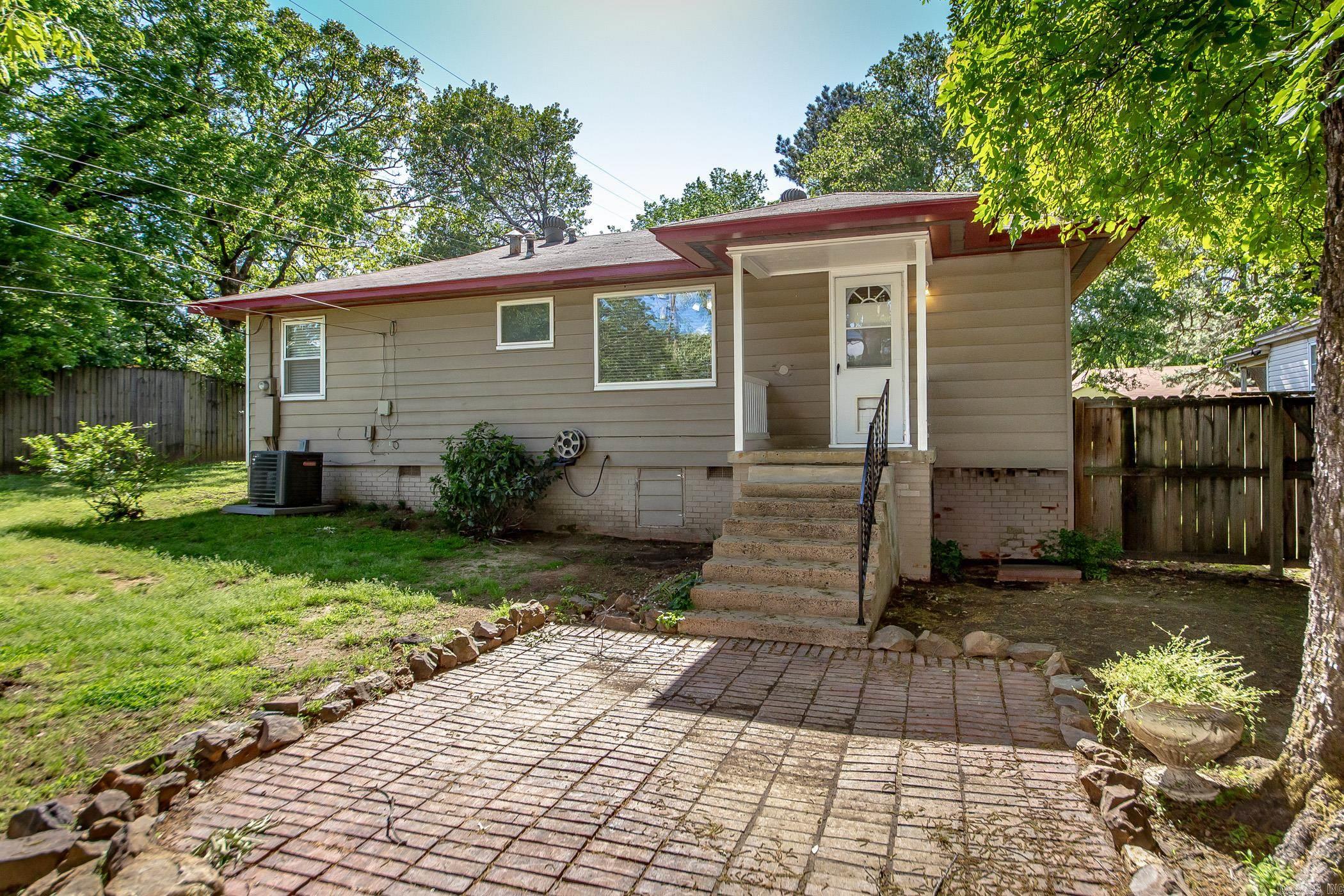 102  Sunset Lane  North Little Rock, AR